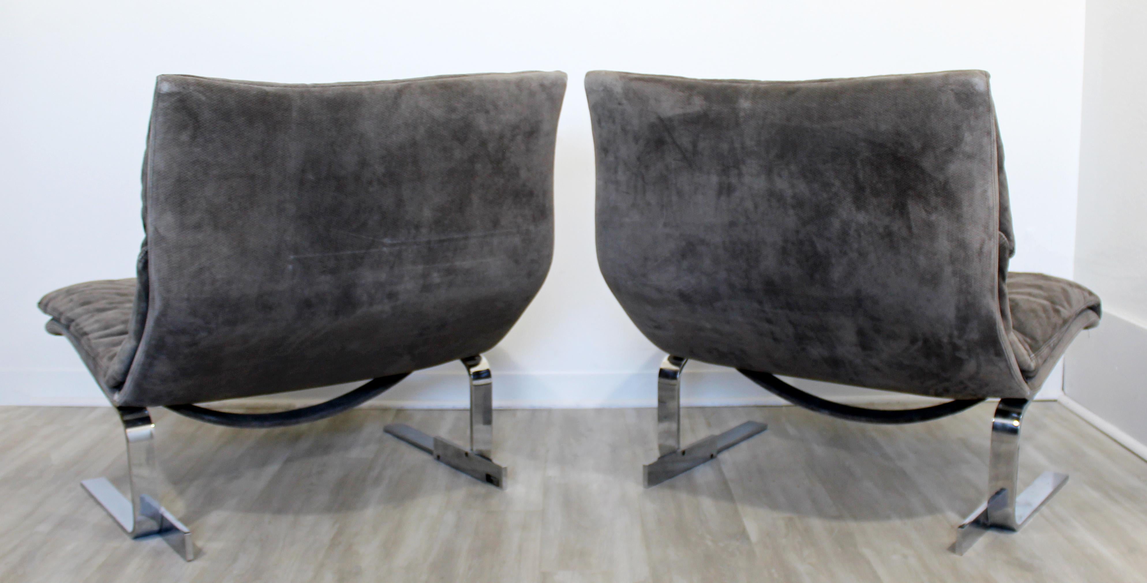 Mid-Century Modern Giovanni Offredi Saporiti Italy Pair Wave Chairs 1970s 1