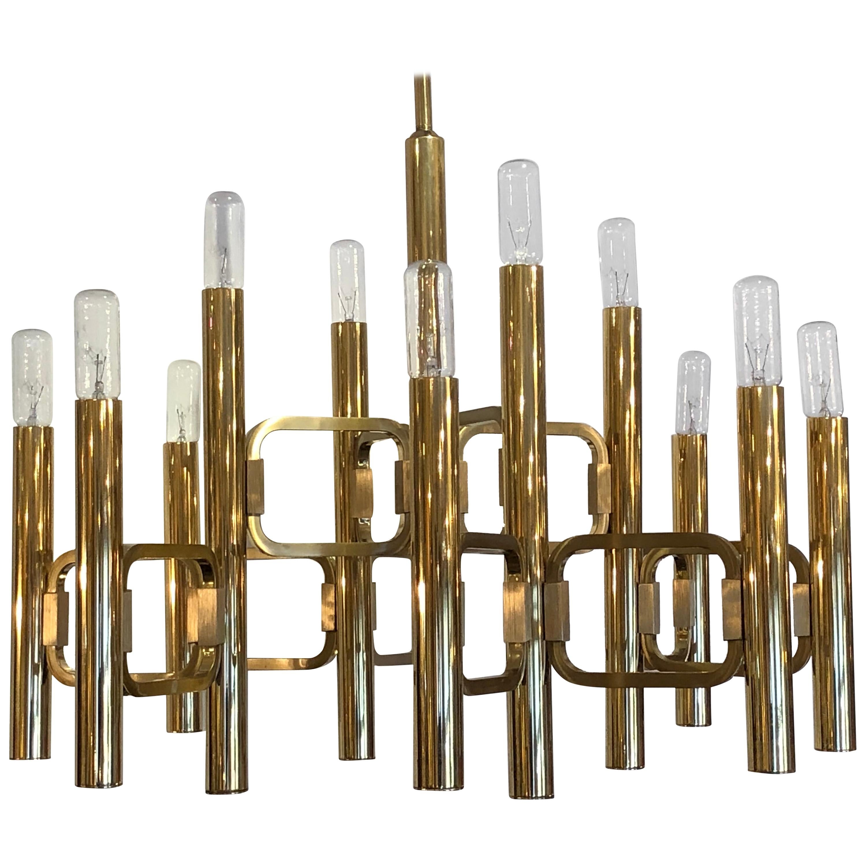 Stunning Profili Industria Lampadari Italian Twelve-Light Gold Plated Chandelier