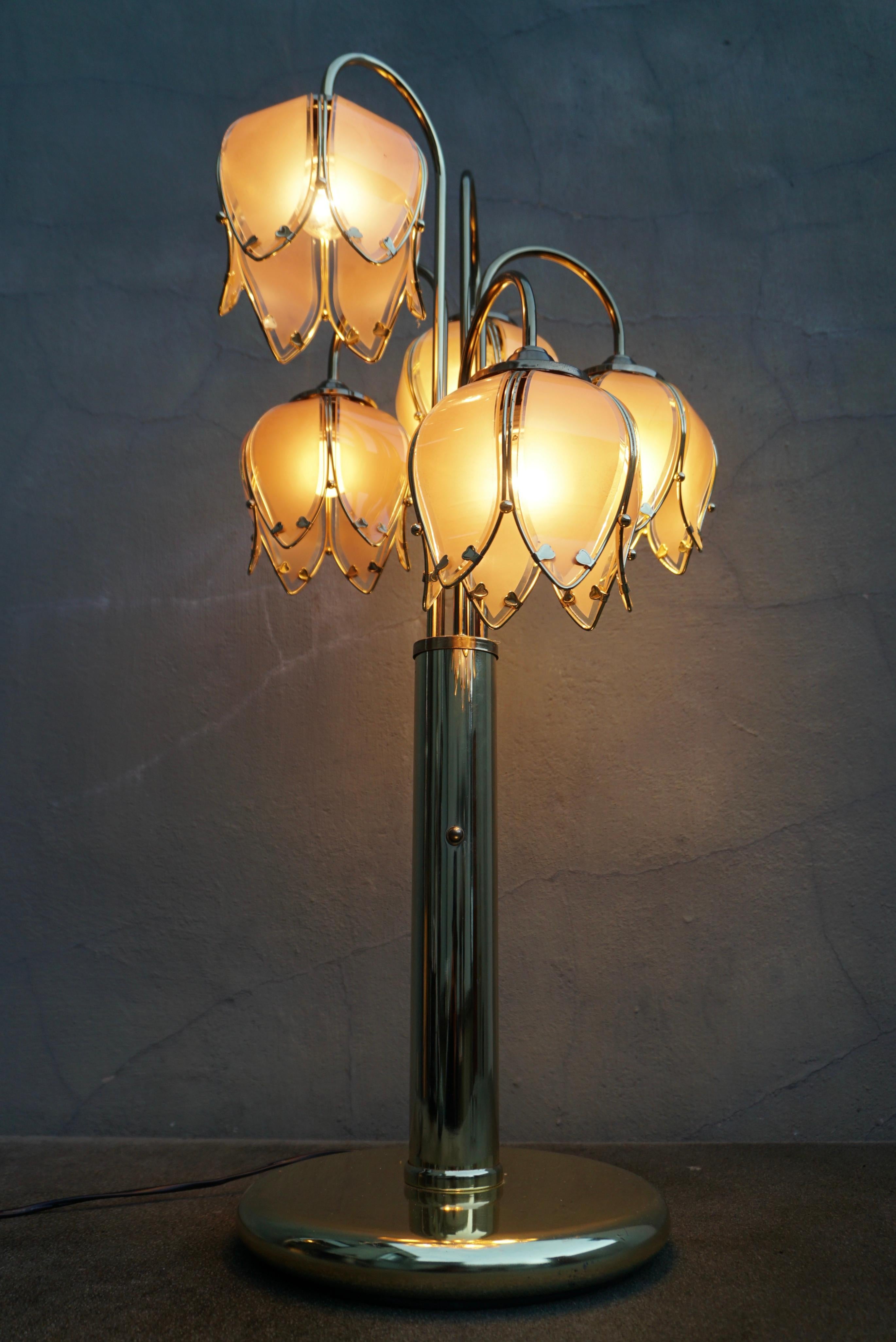 5armige Lotus-Lampe aus Glas und Messing, Mid-Century Modern, 1970er Jahre im Angebot 5