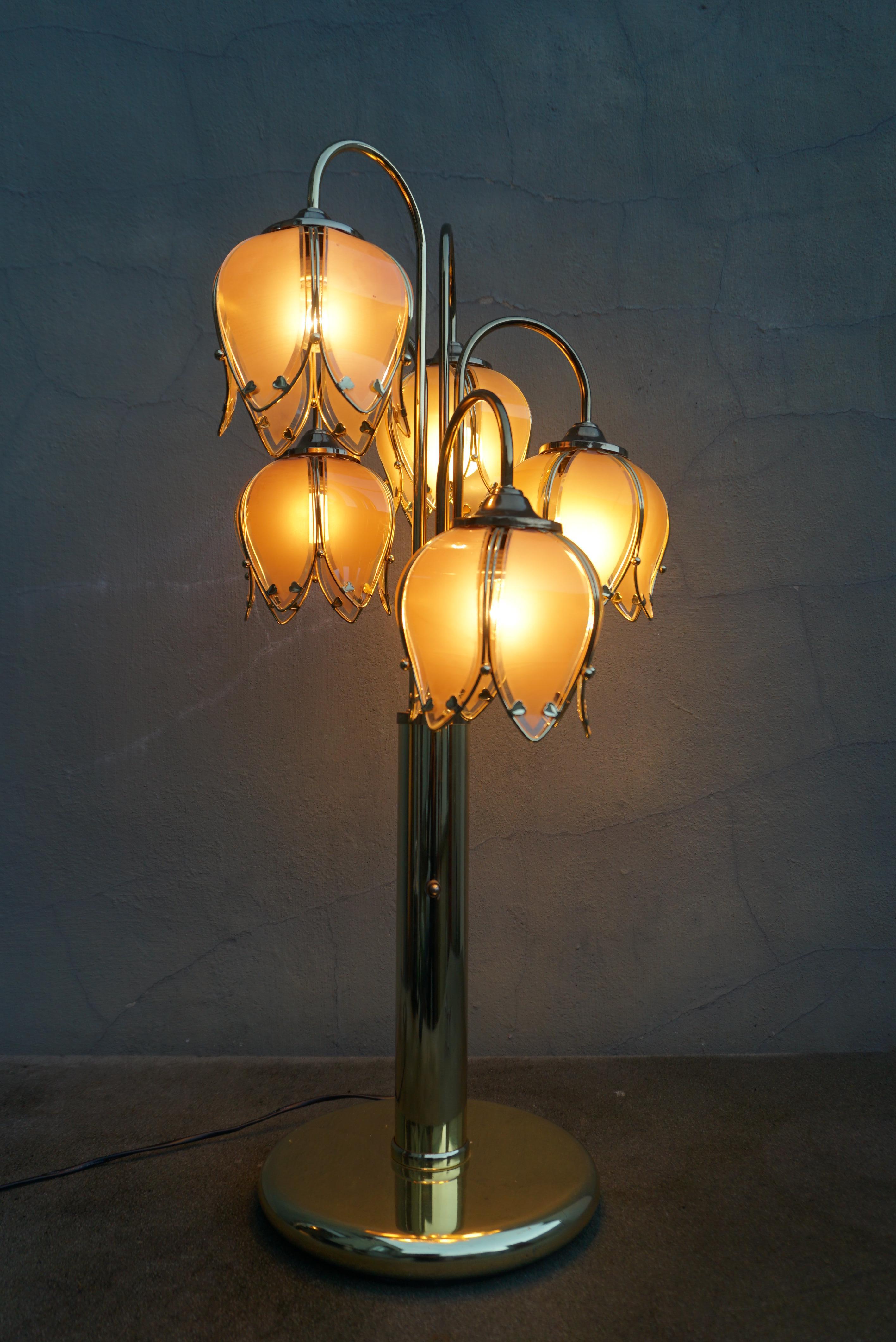 5armige Lotus-Lampe aus Glas und Messing, Mid-Century Modern, 1970er Jahre im Angebot 7