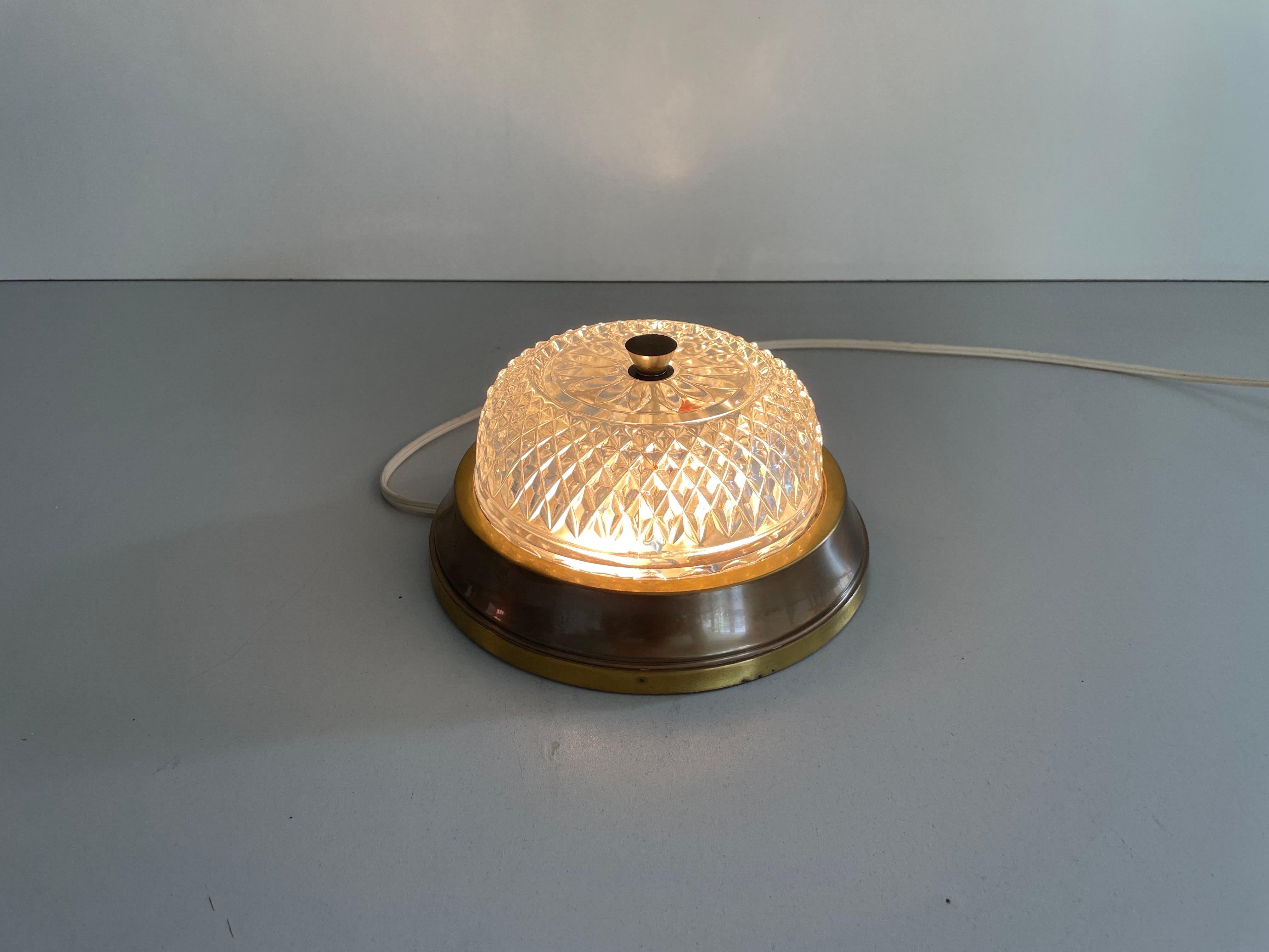 Piccola lampada da incasso in vetro e ottone della modernità di metà secolo, 1960, Germania in vendita 3