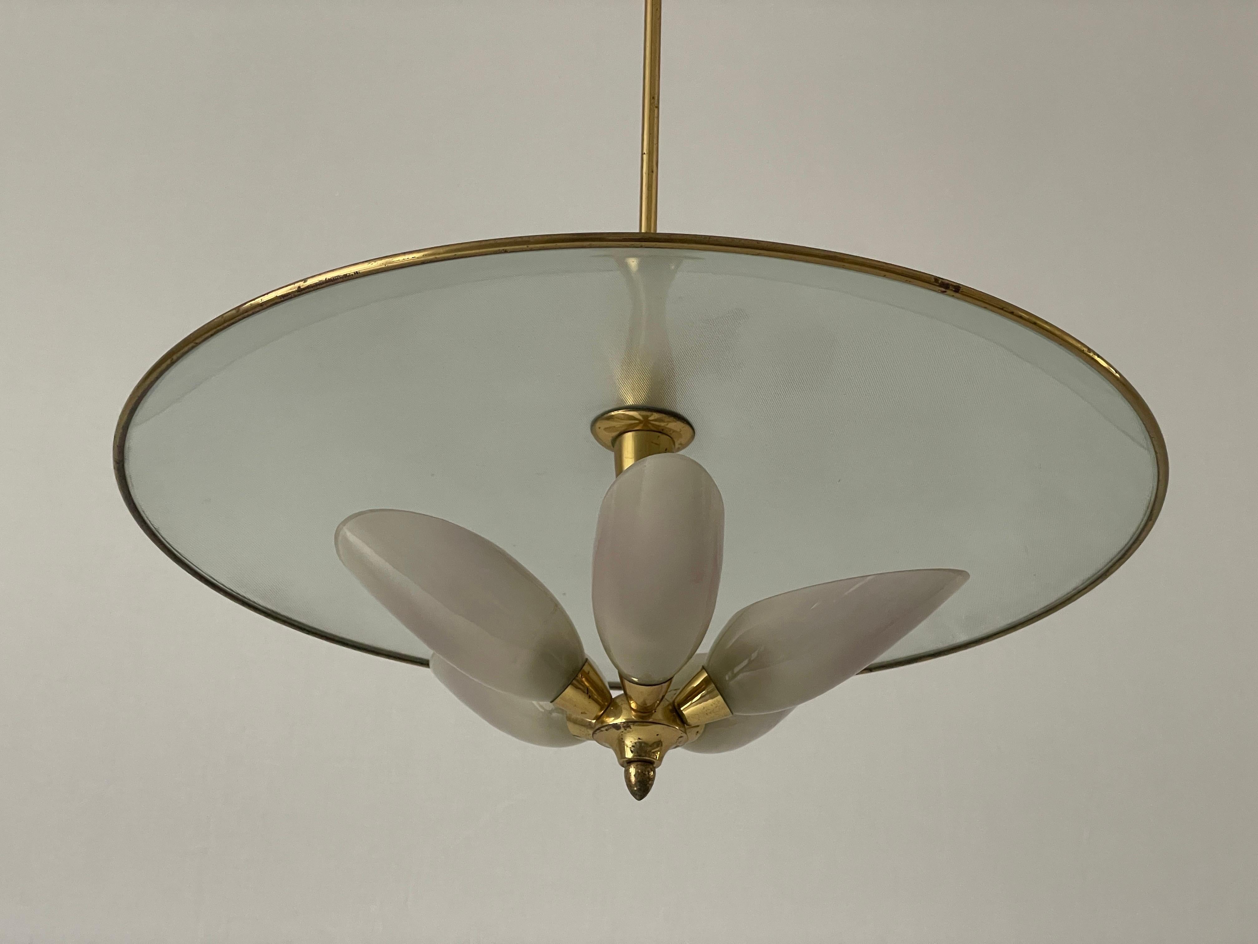 Araña de discos de cristal de diseño italiano moderno de mediados de siglo con portalámparas en forma de flor de lila, Al estilo de Pietro Chiesa, años 50, Italia

La pantalla está en muy buen estado vintage.

Esta lámpara funciona con 5 bombillas