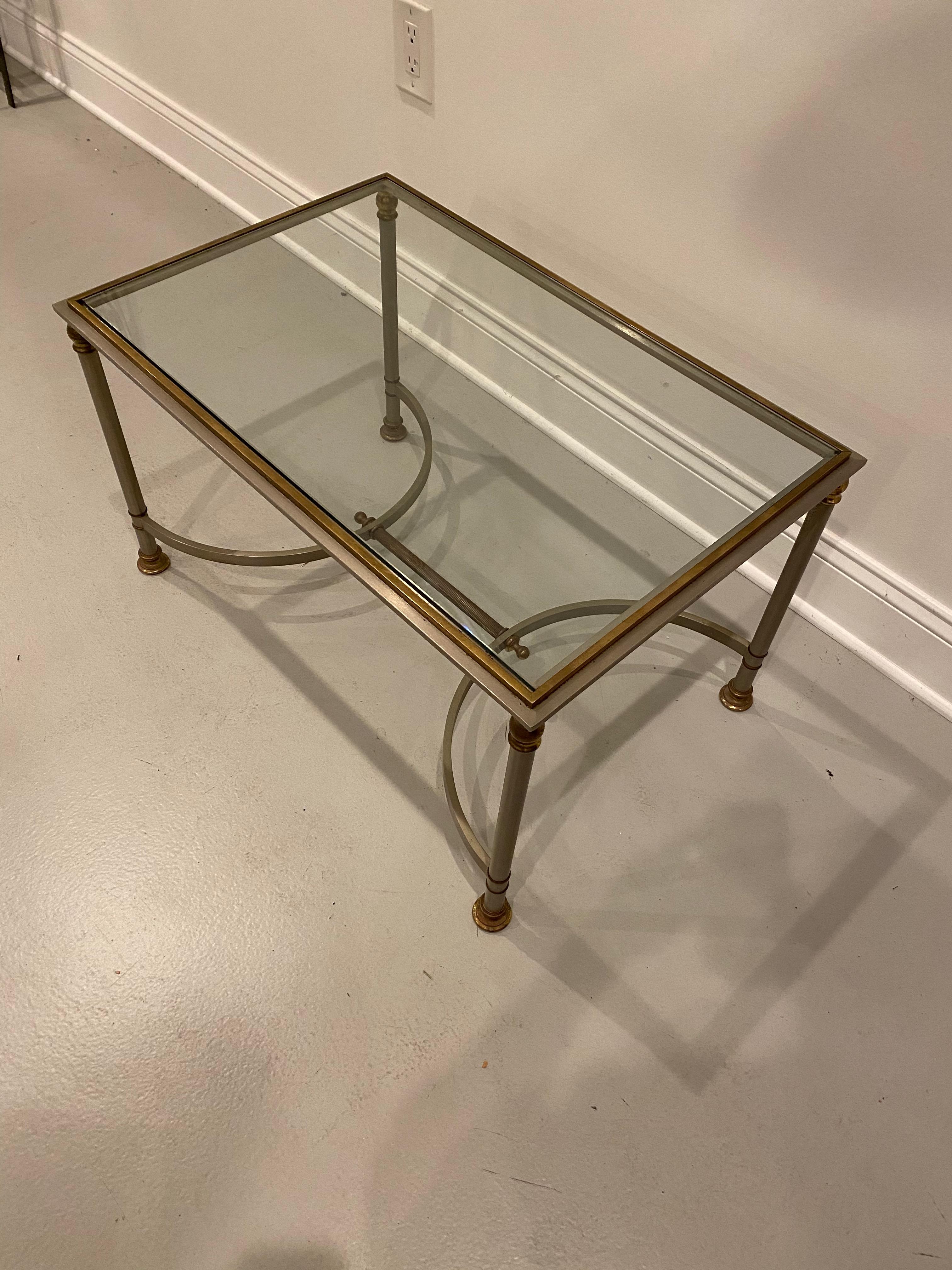 Mid-Century Modern Glass and Brass Coffee Table In Good Condition For Sale In North Bergen, NJ