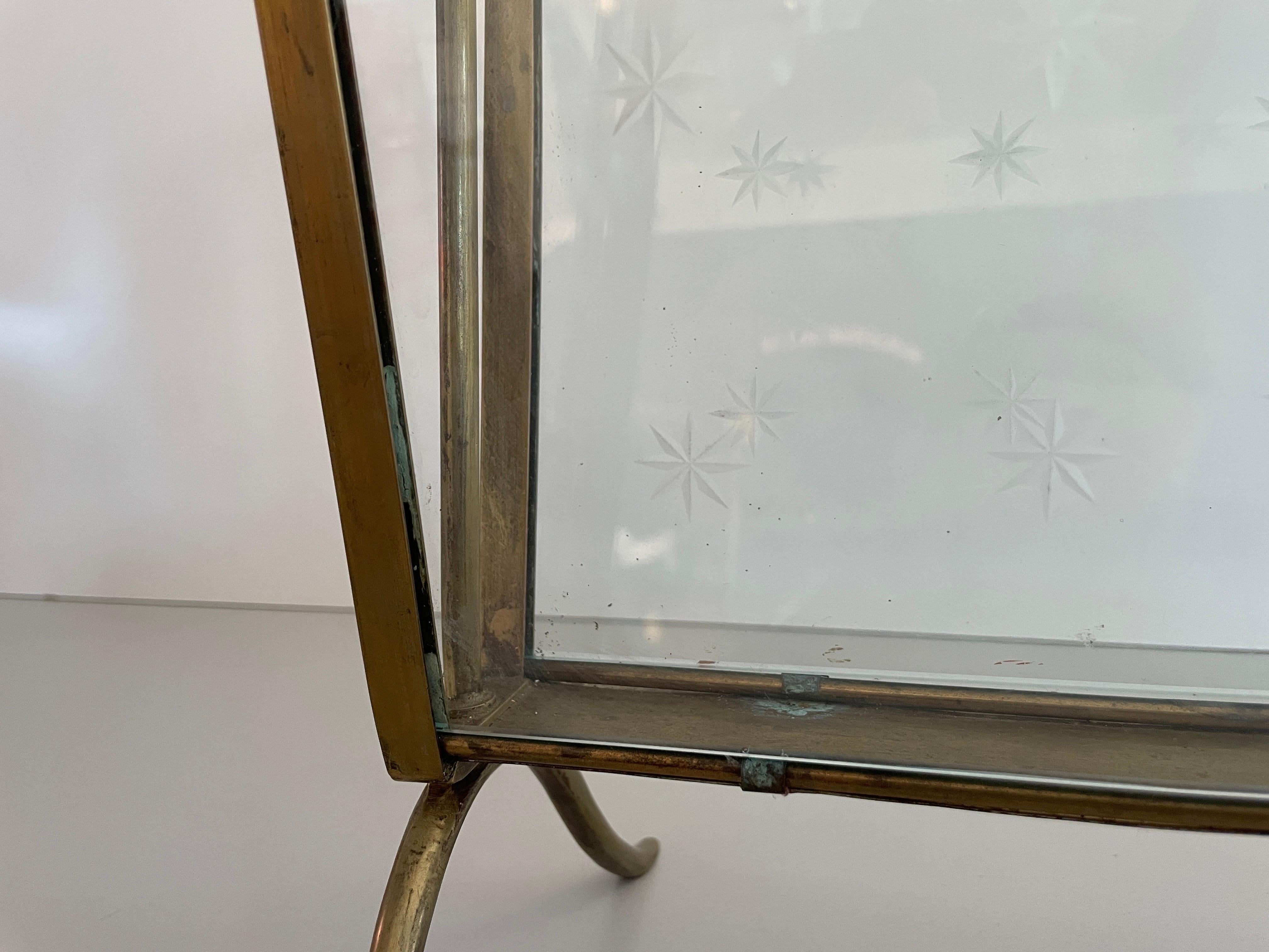 Eleganter Zeitschriftenhalter aus Glas und Messing aus der Mitte des Jahrhunderts, 1960er Jahre, Italien im Angebot 8