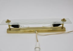 Mid-Century Modern Glass and Brass Sconce or Wall Light, Italy, 1950