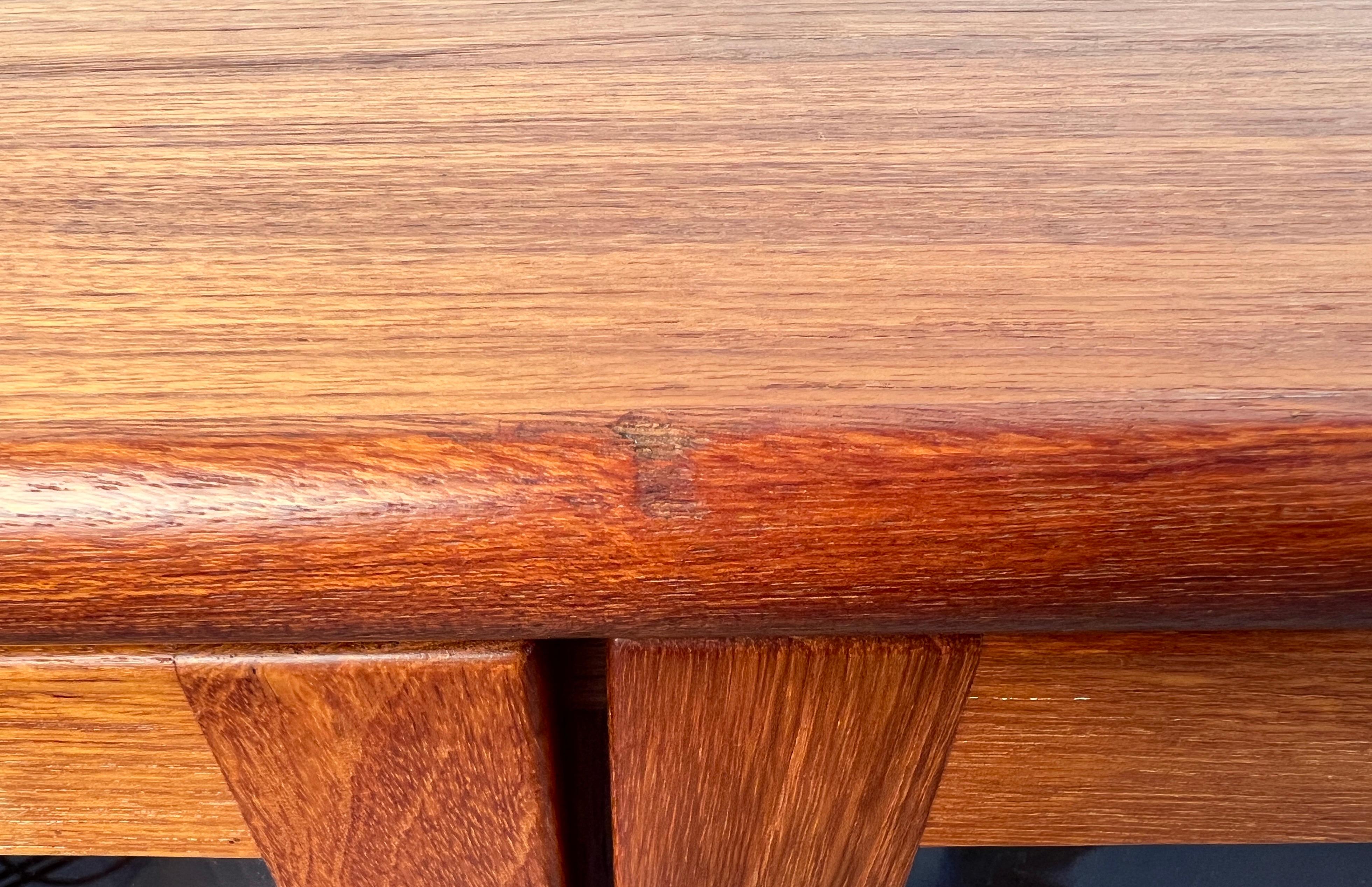 Mid-Century Modern Glass and Teak Display Bookcase in vendita 5