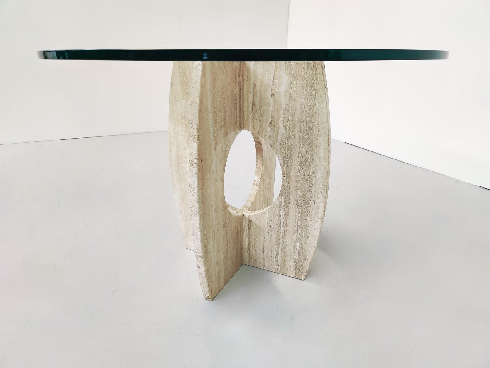 Mid-Century Modern Glass and Travertine Dining Table, Italy , 1970s In Good Condition For Sale In Brussels, BE
