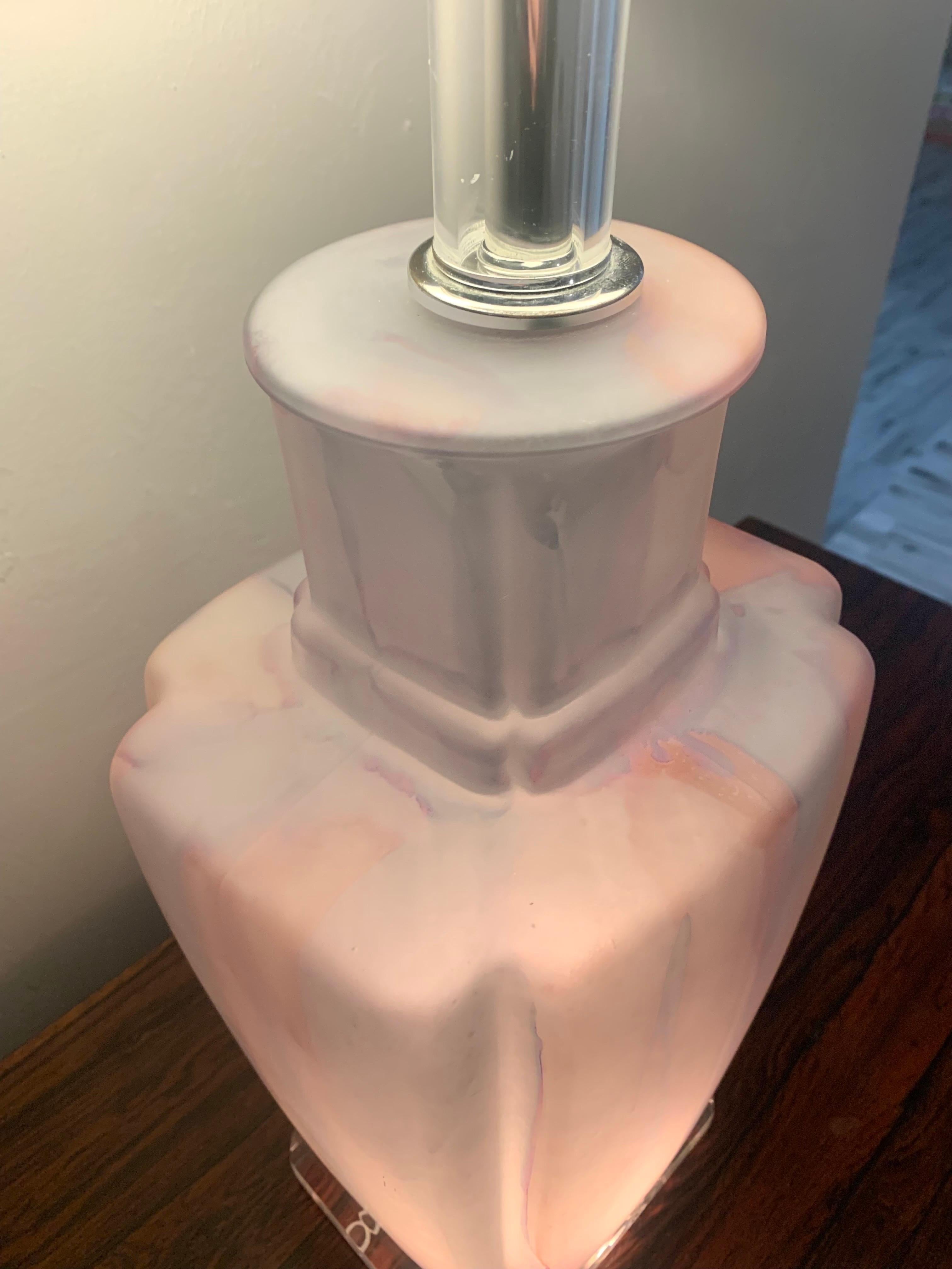 Mid Century Modern Glass Bauer Table Lamp in Pink and Clear, with Lucite For Sale 5
