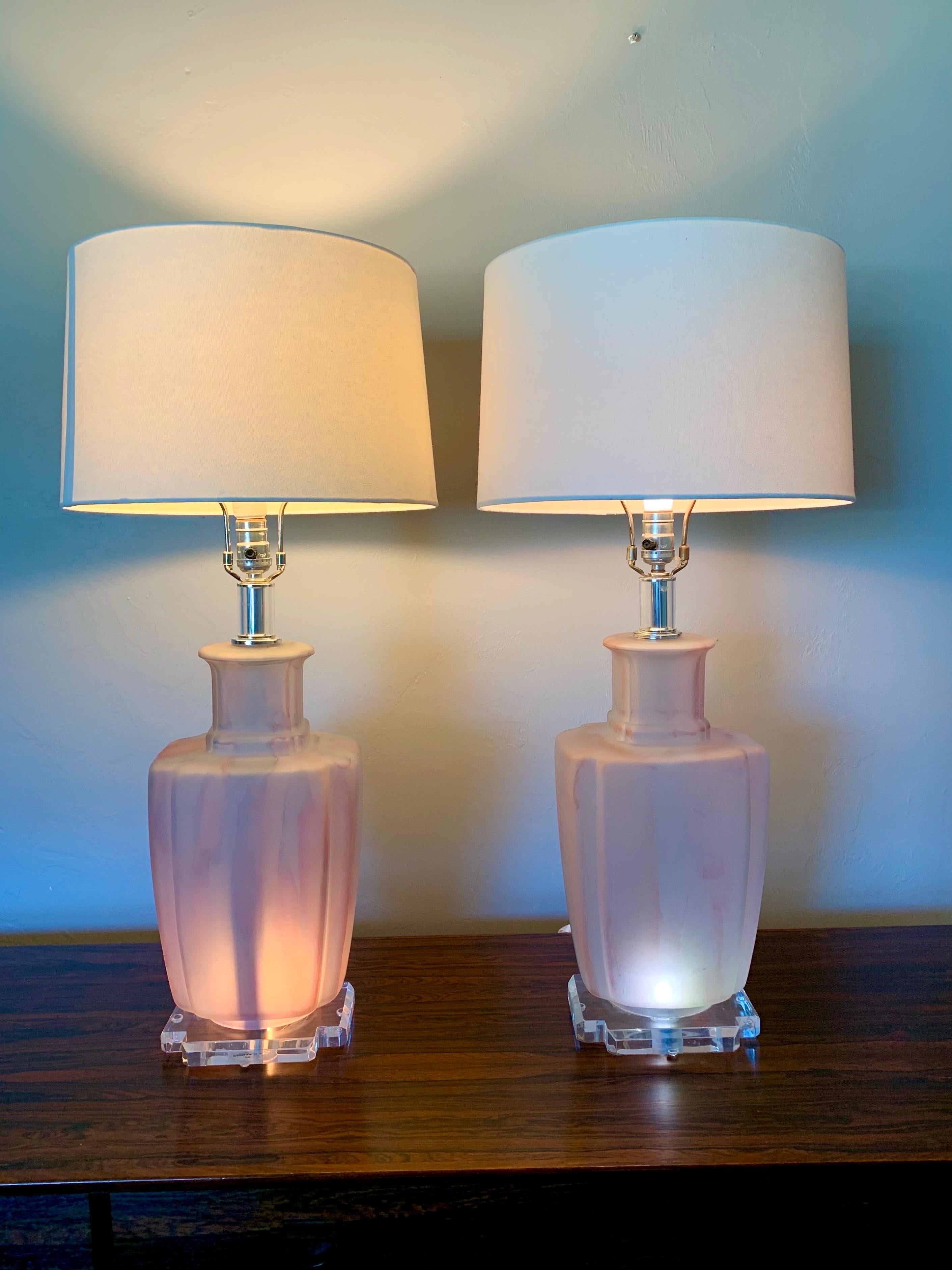 Mid Century Modern Glass Bauer Table Lamps with Lucite.  For Sale 2