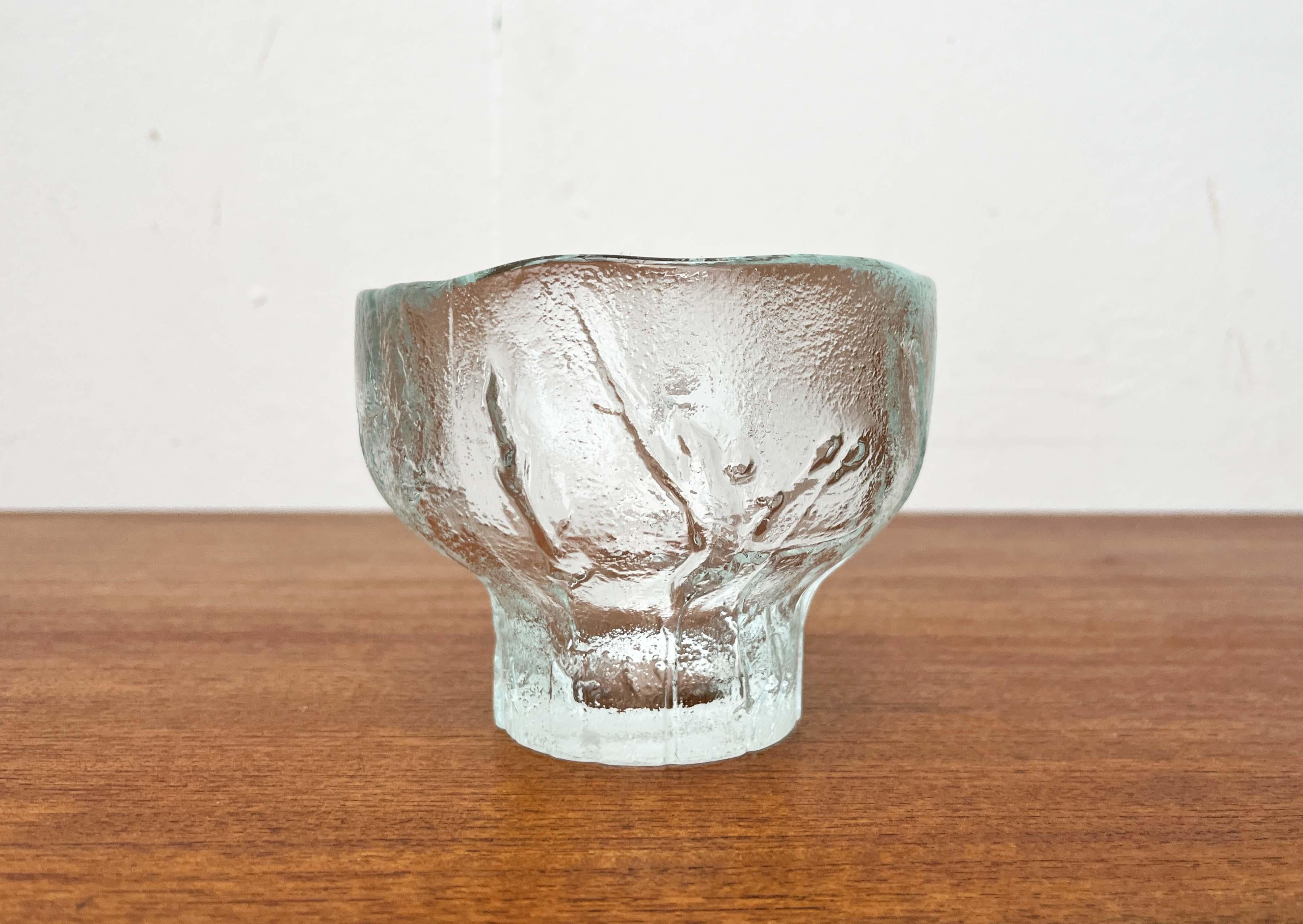 Moderne Glasschale aus der Jahrhundertmitte von Heiniä Kainalossa für Humppila, Finnland, 1960er Jahre (Finnisch) im Angebot