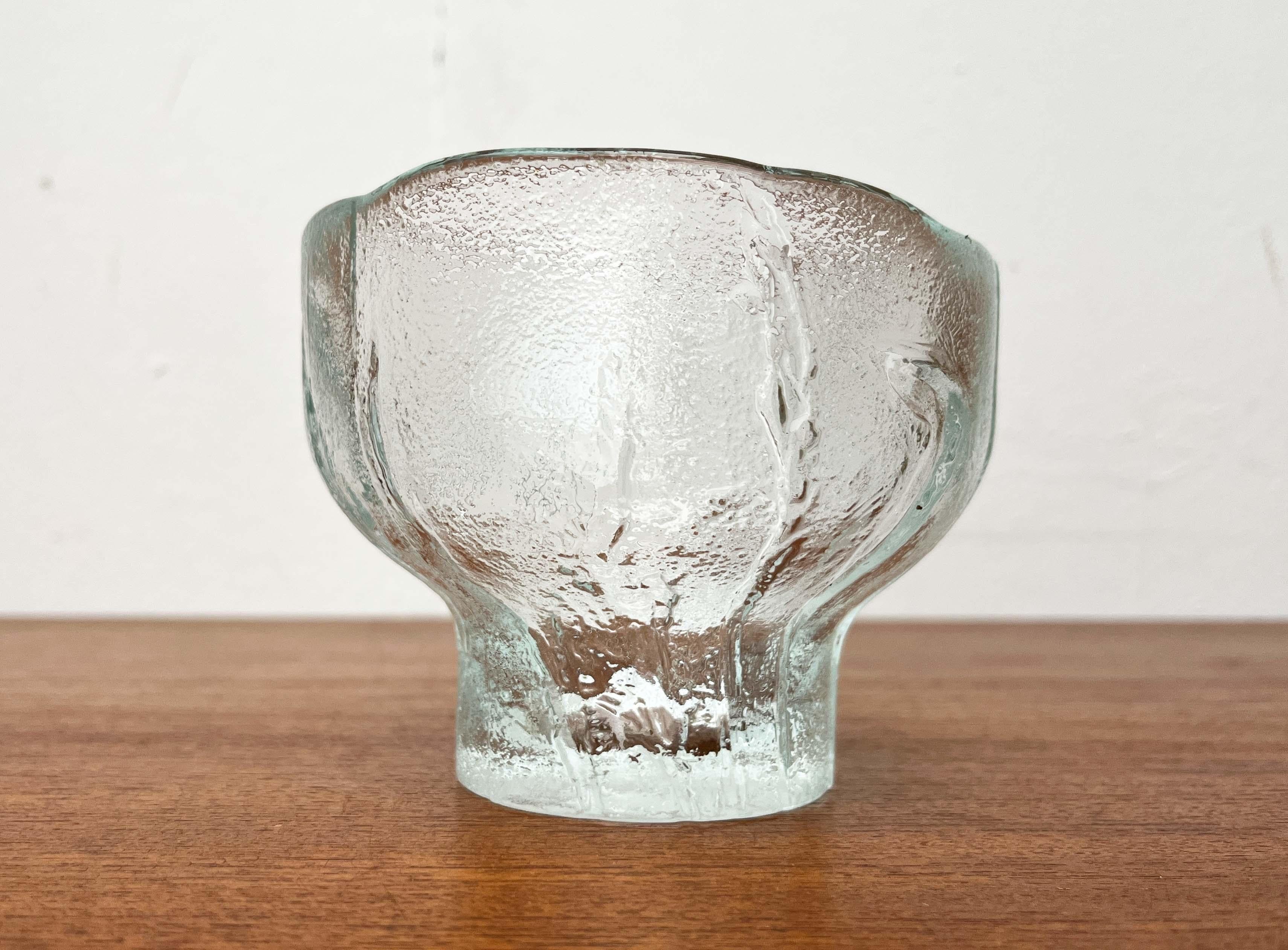 Moderne Glasschale aus der Jahrhundertmitte von Heiniä Kainalossa für Humppila, Finnland, 1960er Jahre im Angebot 4