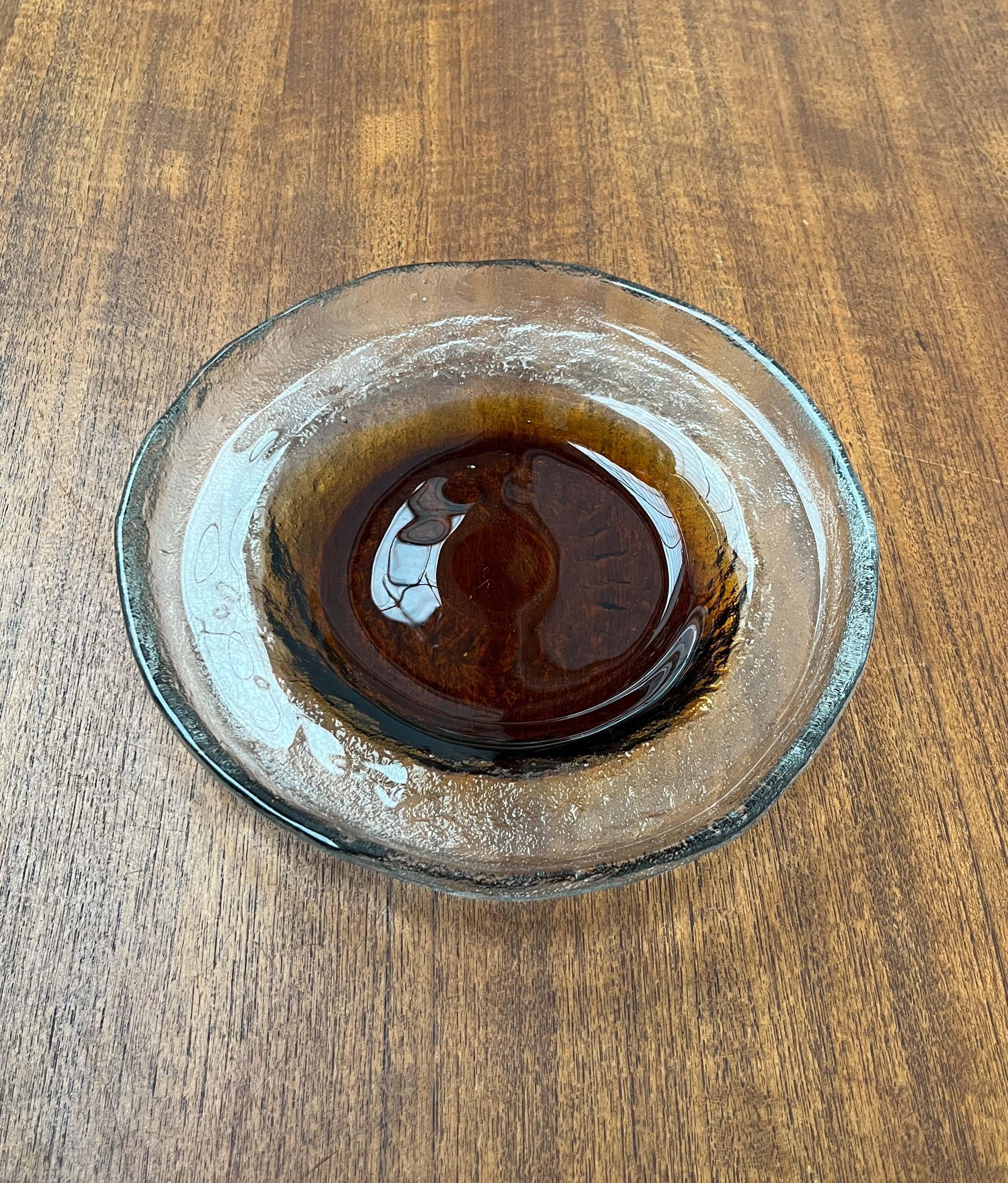 Cuenco de cristal moderno de mediados de siglo de Pertti Santalahti para Humppila, Finlandia, años 60 Finlandés en venta