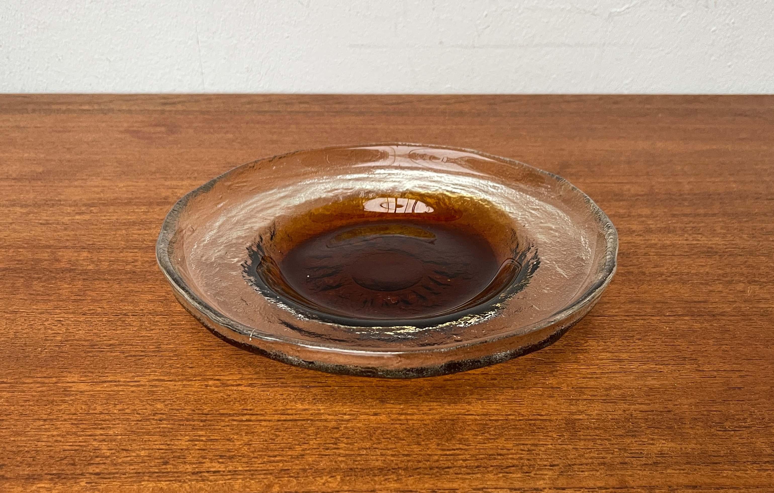 Cuenco de cristal moderno de mediados de siglo de Pertti Santalahti para Humppila, Finlandia, años 60 en Bueno estado para la venta en Hamburg, DE