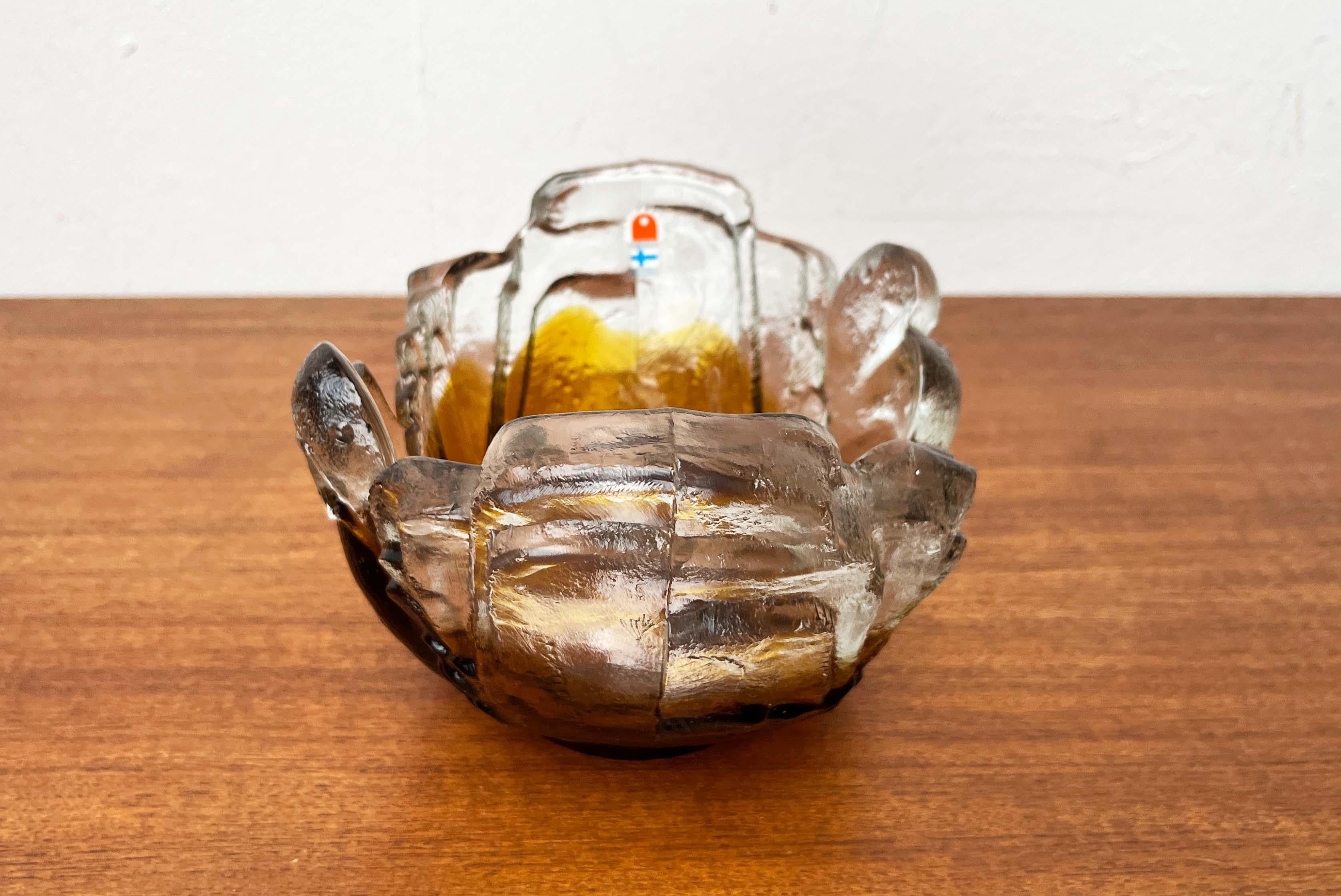 Moderne Glasschale mit Taubenmotiv Pertti Santalahti Kumela 1960er Jahre im Angebot 6