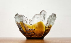 Ciotola in vetro di metà secolo con design a colomba Pertti Santalahti Kumela 1960s