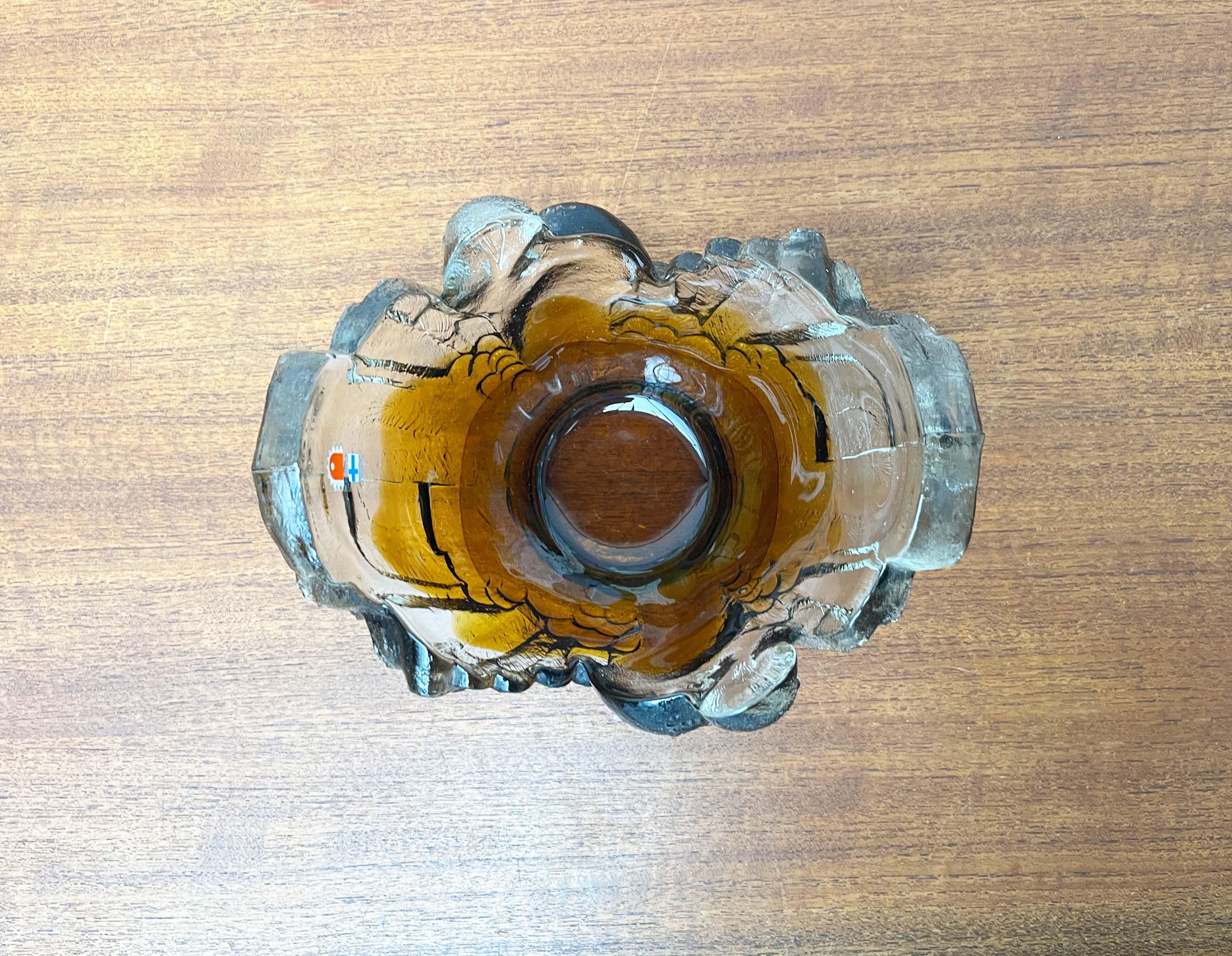 Moderne Glasschale mit Taubenmotiv Pertti Santalahti Kumela 1960er Jahre (Moderne der Mitte des Jahrhunderts) im Angebot