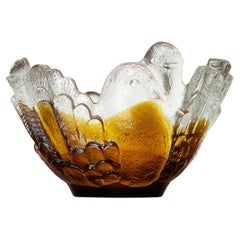 Mid-Century Modern Glass Bowl with Dove Design Pertti Santalahti Kumela 1960s