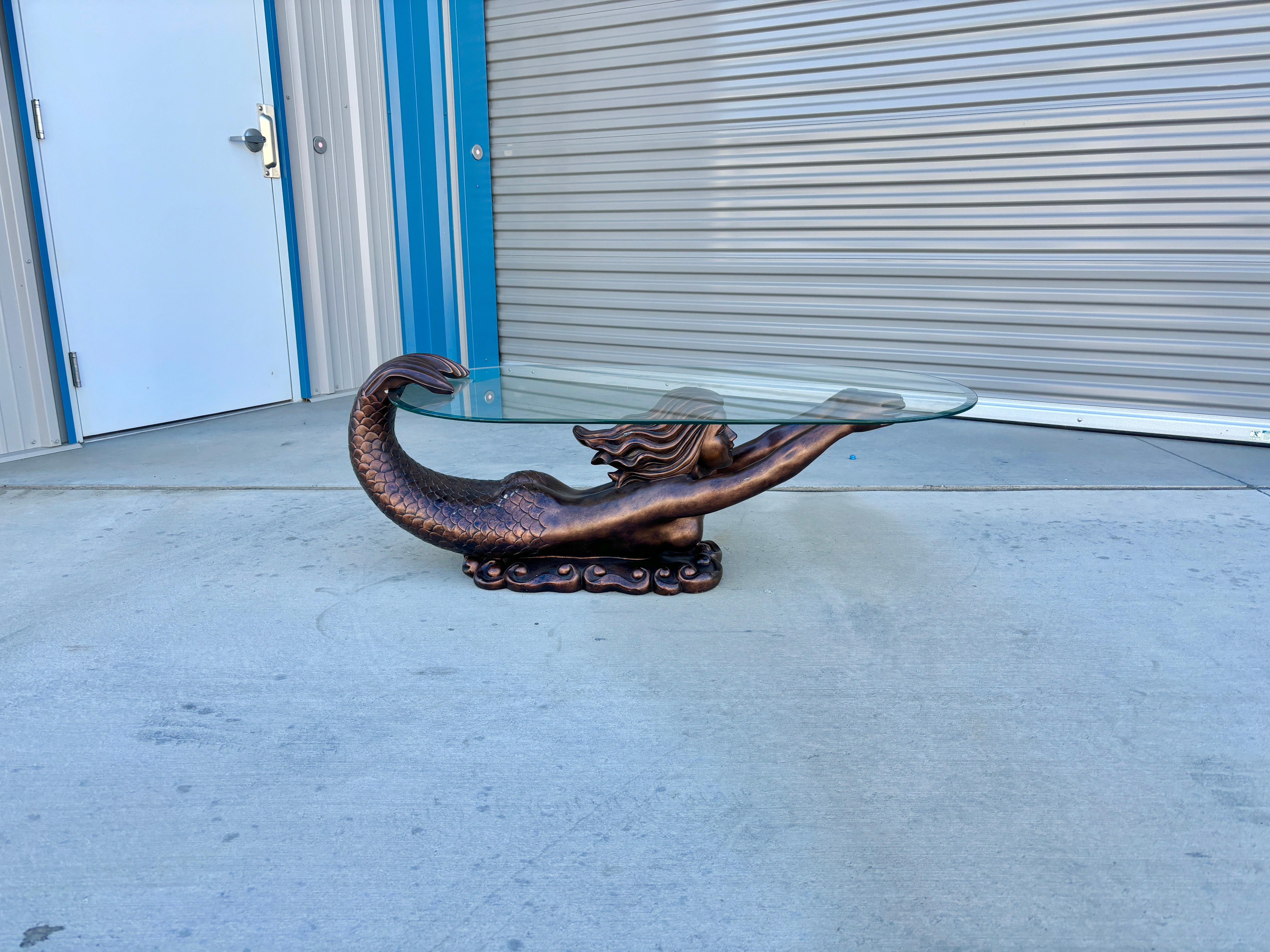 Bienvenue dans le NoHo du milieu du siècle

Table basse en verre moderne du milieu du siècle]

Les tables basses en verre modernes du milieu du siècle ont émergé comme des pièces populaires conçues et fabriquées aux États-Unis. Cette magnifique