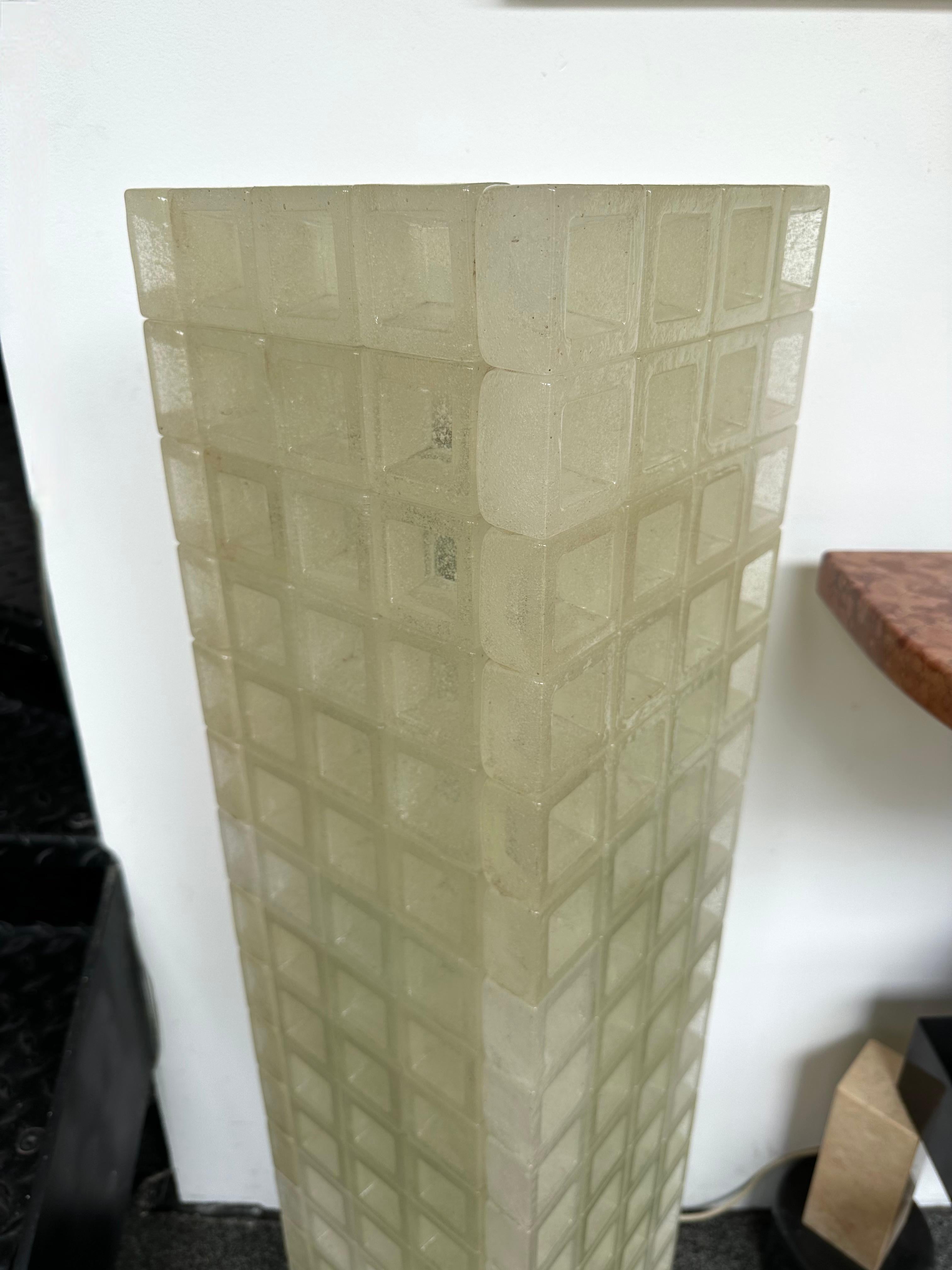 Mid-Century Modern Glass Cube Tower Floor Lamp by Poliarte, Italy, 1970s For Sale 4