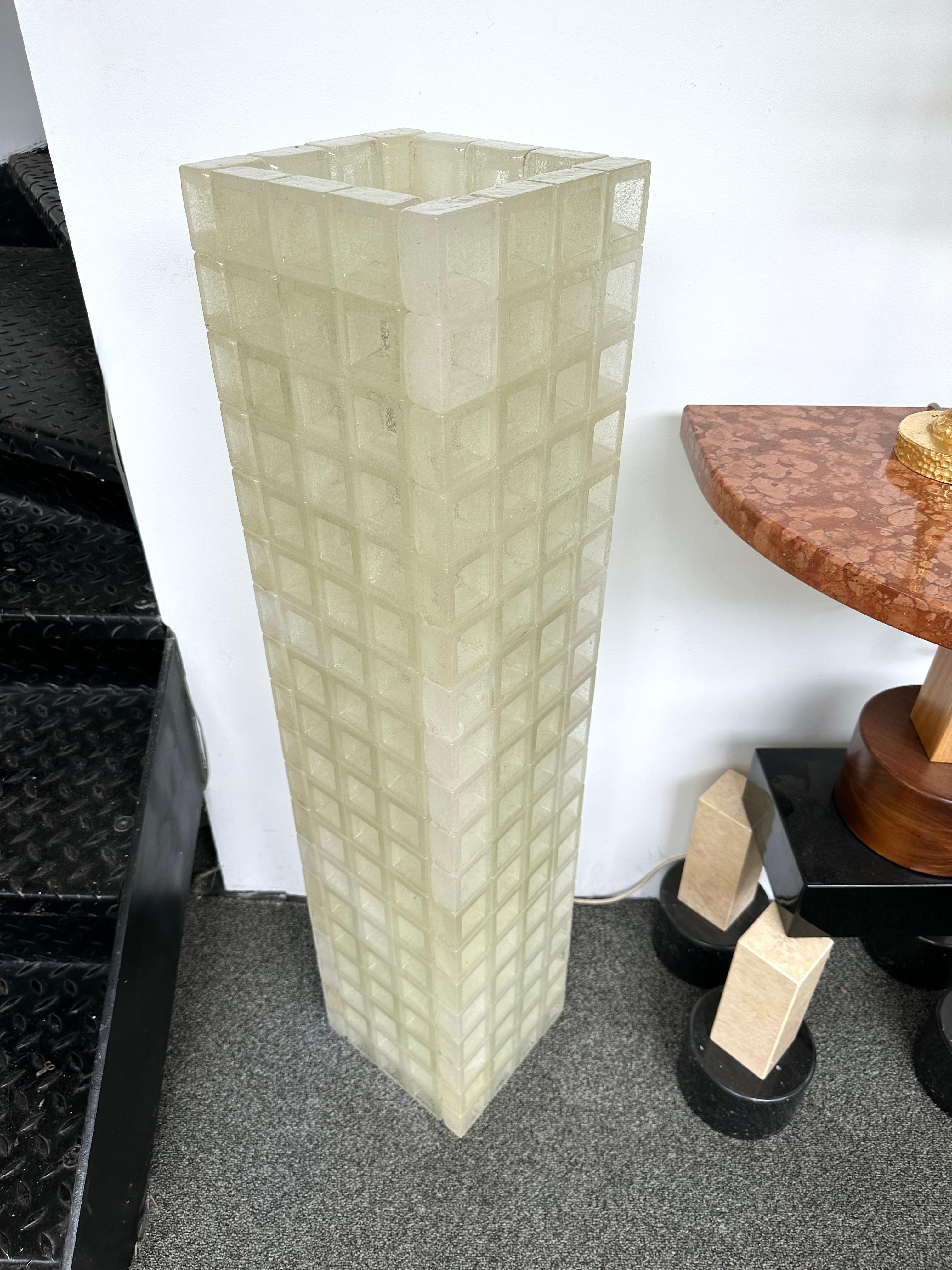 Mid-Century Modern Glass Cube Tower Floor Lamp by Poliarte, Italy, 1970s For Sale 6