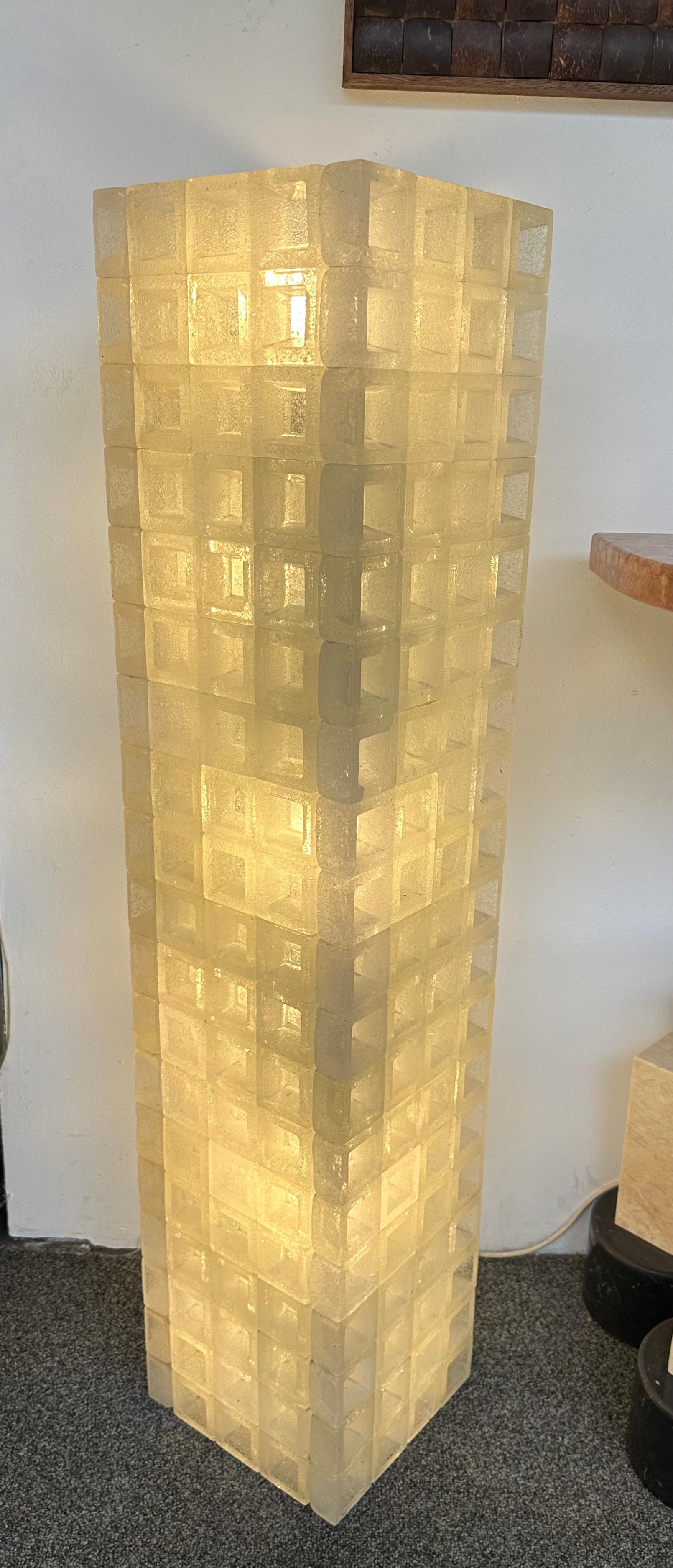 Mid-Century Modern Glass Cube Tower Floor Lamp by Poliarte, Italy, 1970s For Sale 8