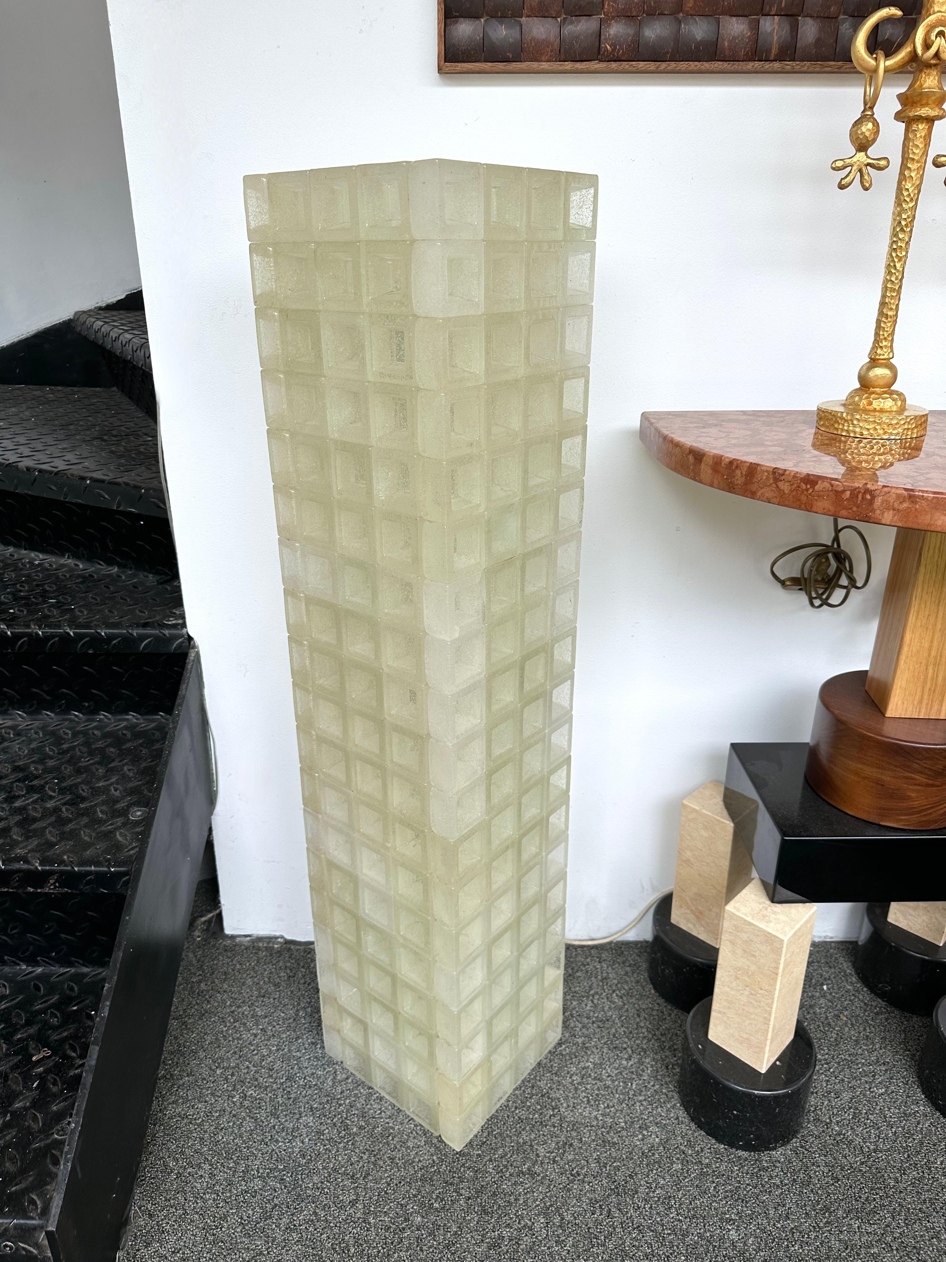 Mid-Century Modern Glass Cube Tower Floor Lamp by Poliarte, Italy, 1970s In Good Condition For Sale In SAINT-OUEN, FR