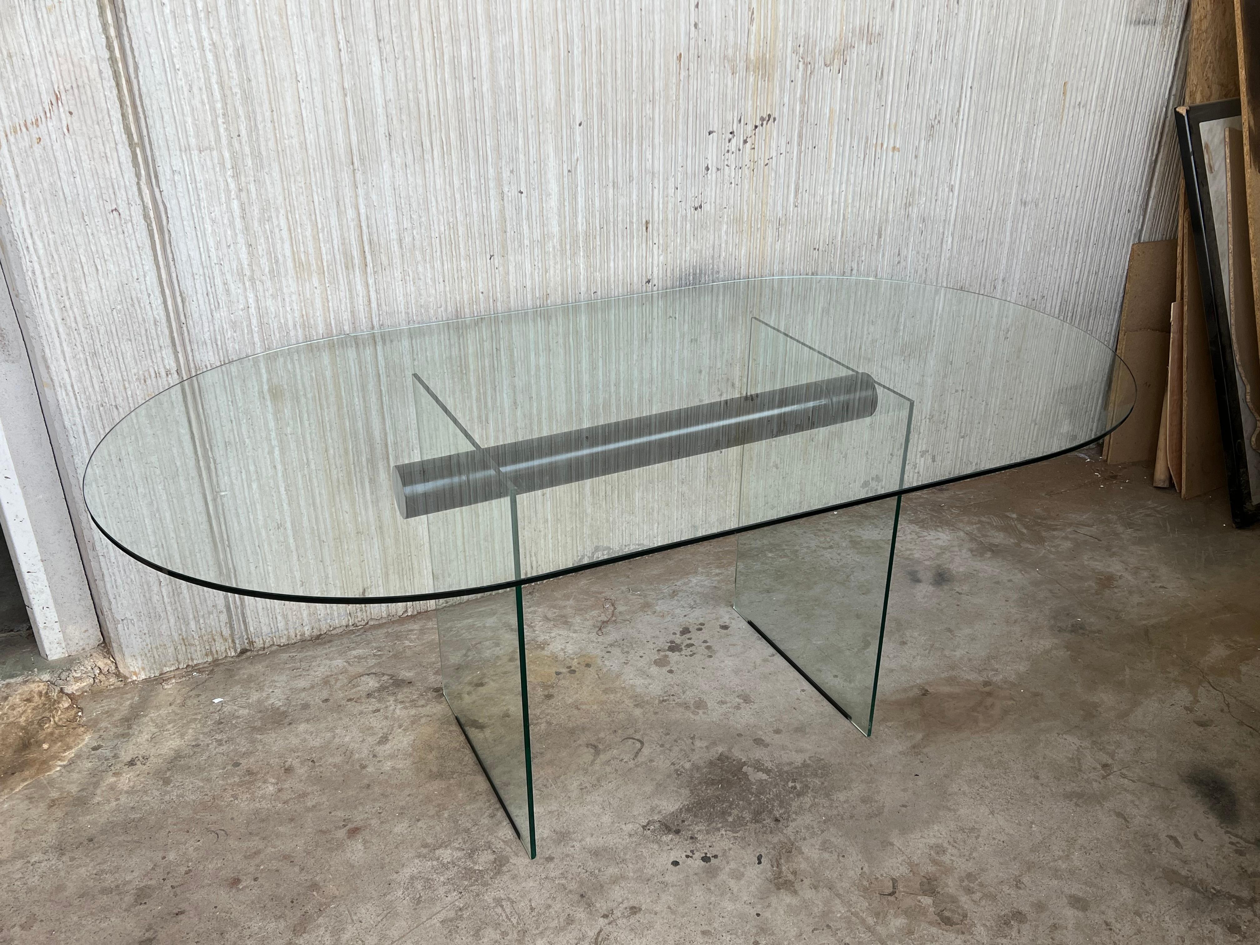 20th Century Mid-Century Modern Glass Dining Room Table with Glass Legs in the Pace Style For Sale