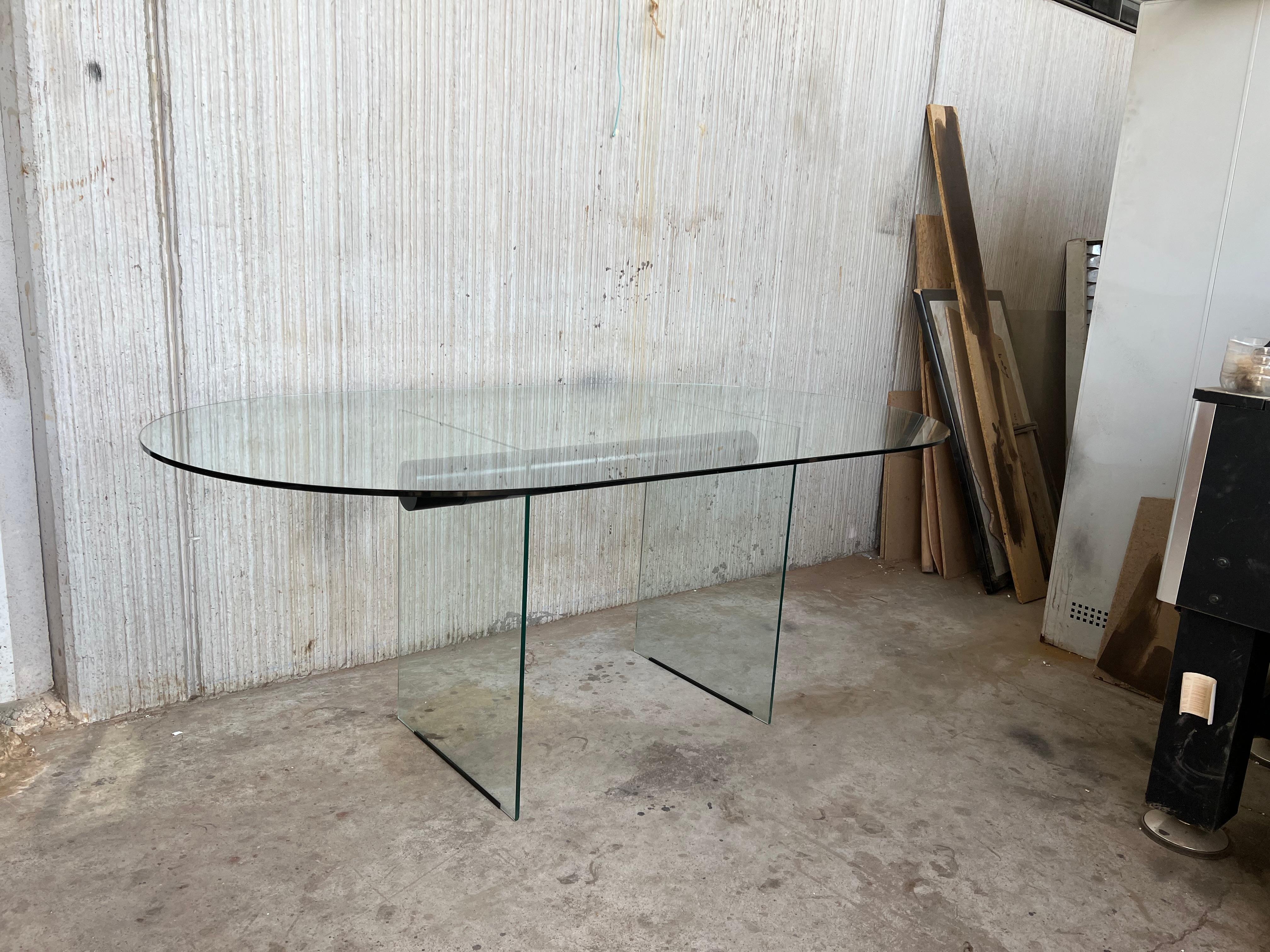 Mid-Century Modern-Glas-Esszimmertisch mit Glasbeinen im Pace-Stil im Angebot 1