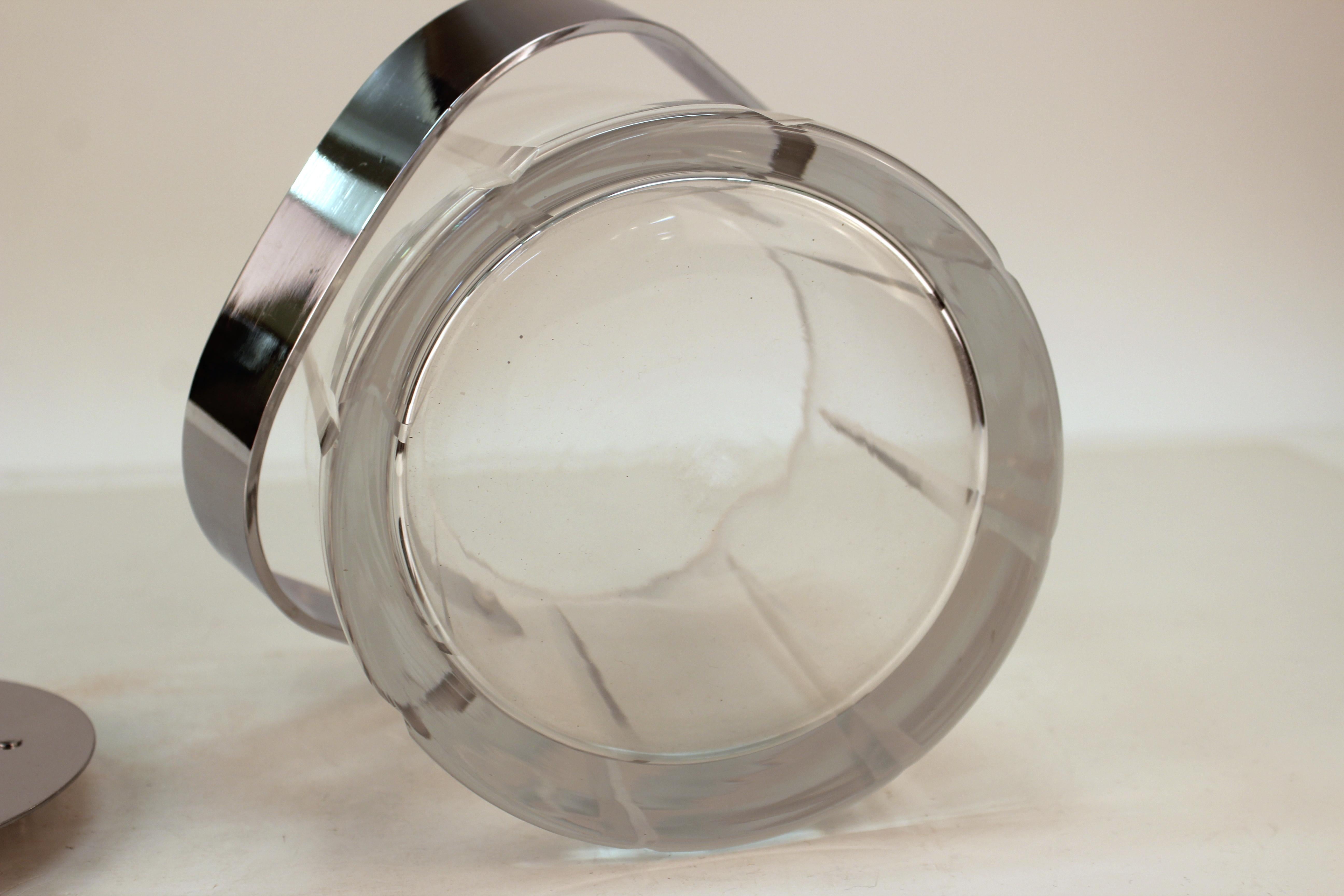 20th Century Mid-Century Modern Glass Ice Bucket with Chrome Handle