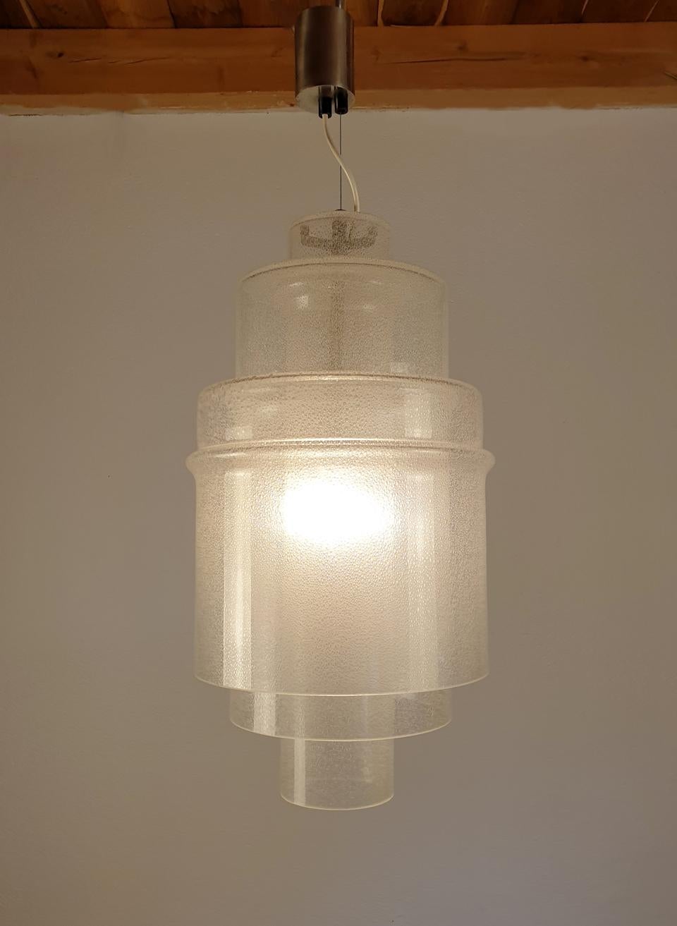 Mid-Century Modern Glass Pendant Light by Carlo Nason for Mazzega, Italy, 1970s In Excellent Condition In Dallas, TX