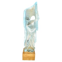 Sculpture en verre de style « Mid-century Modern » représentant un homme tenant un drapeau, par Jan Černý