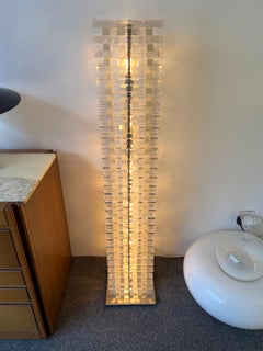 Lampadaire tour en verre moderne du milieu du siècle par Poliarte, Italie, années 1970