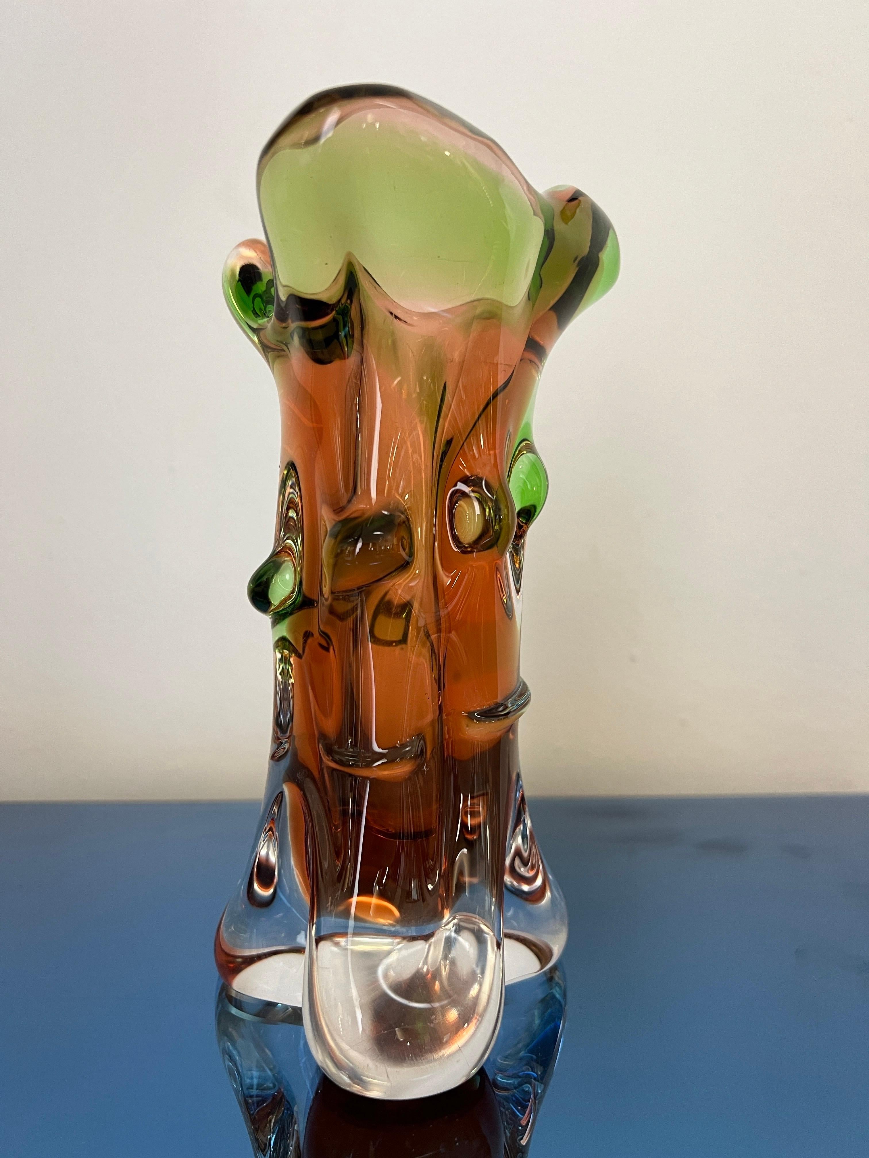 XX secolo Vaso in vetro di metà secolo moderno di František Zemek per Glass Factory Mstisov in vendita