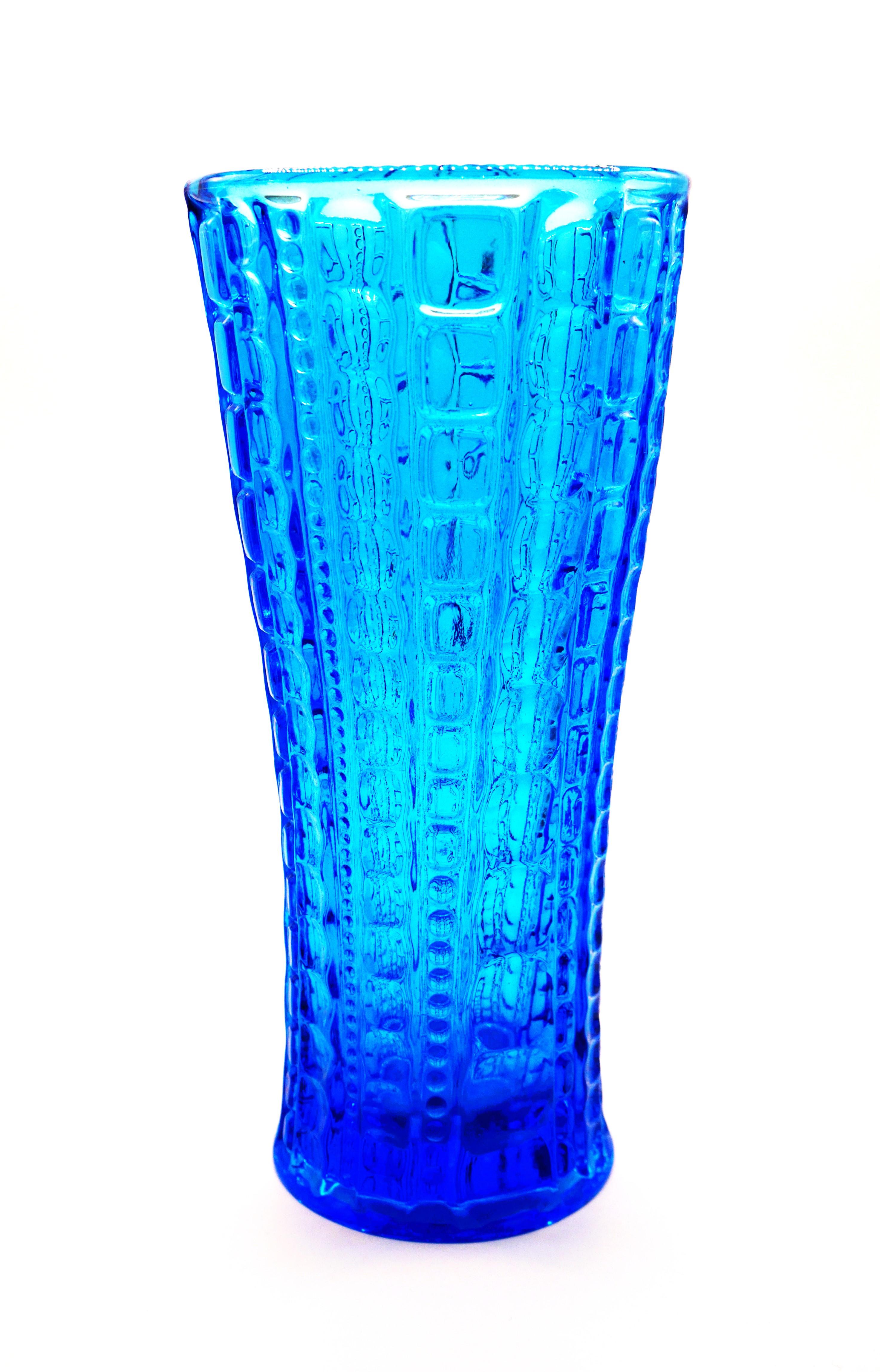 Mid-century modern glass vase by Jan Sylwester Drost for Ząbkowice, Poland. In Good Condition In Skarpnäck, SE