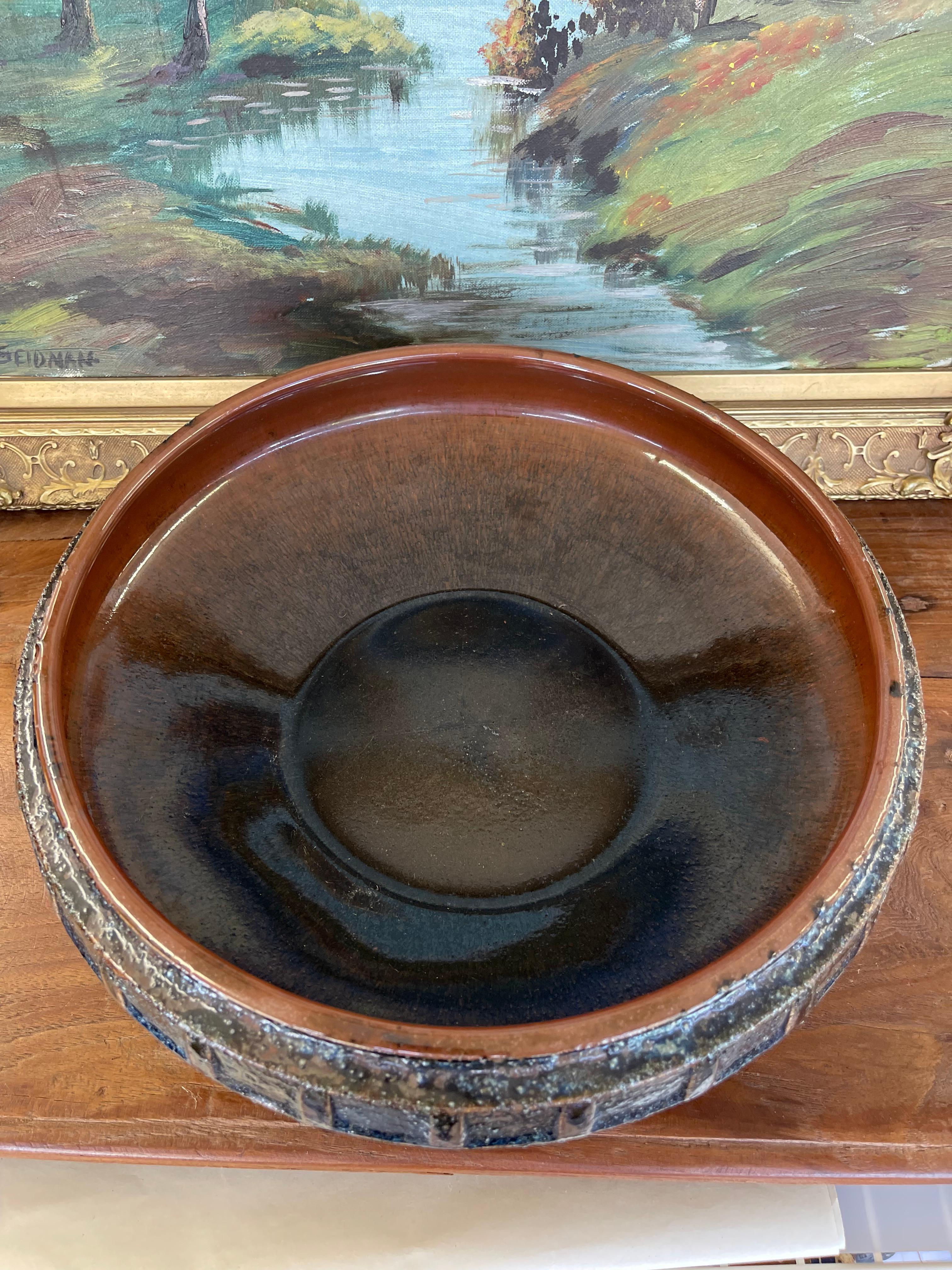 Mid-Century Modern Glazed Studio Pottery Pedestal Bowl with Textured Lava For Sale 3