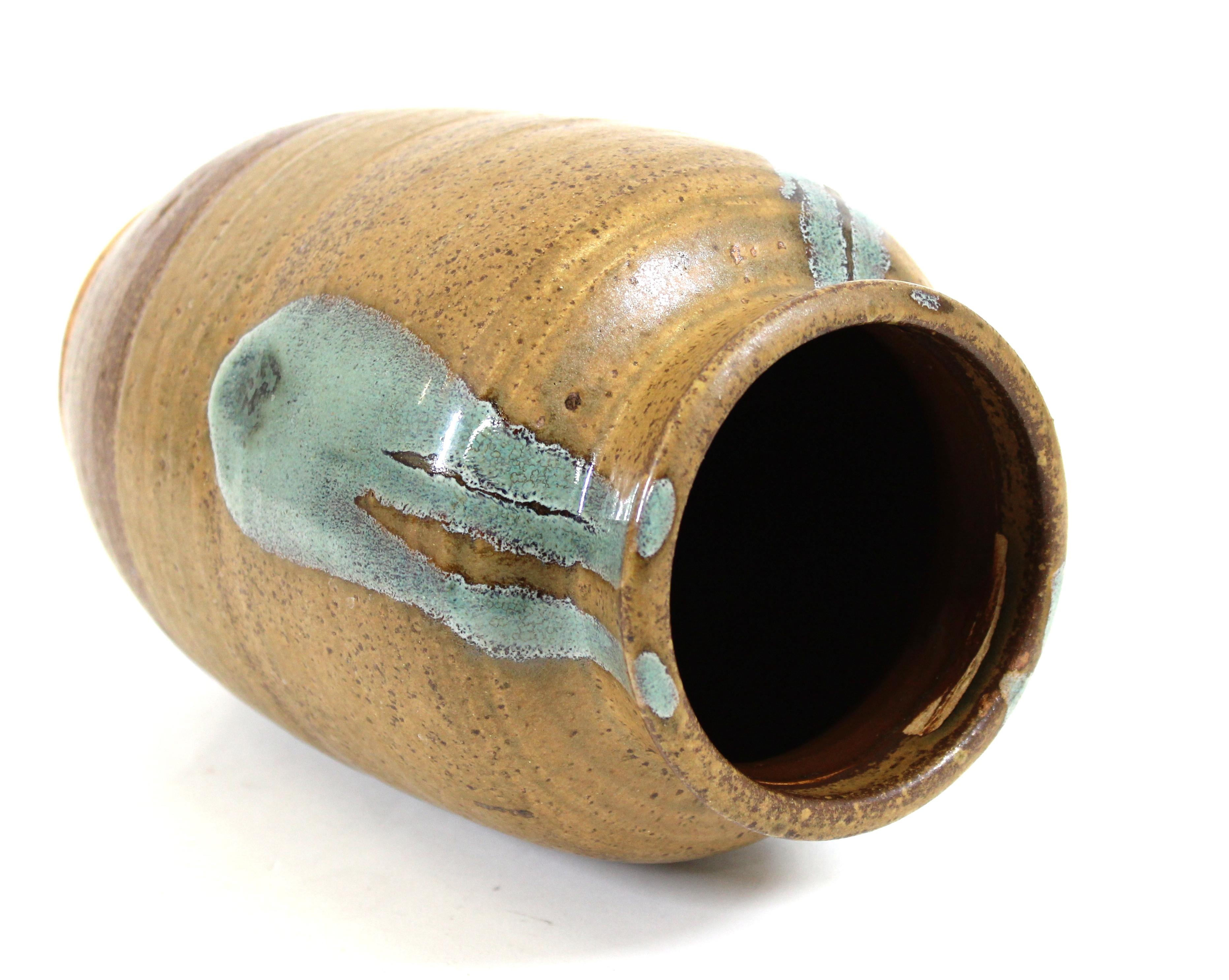 Moderne glasierte Studio-Keramik-Vase aus der Jahrhundertmitte (Töpferwaren) im Angebot