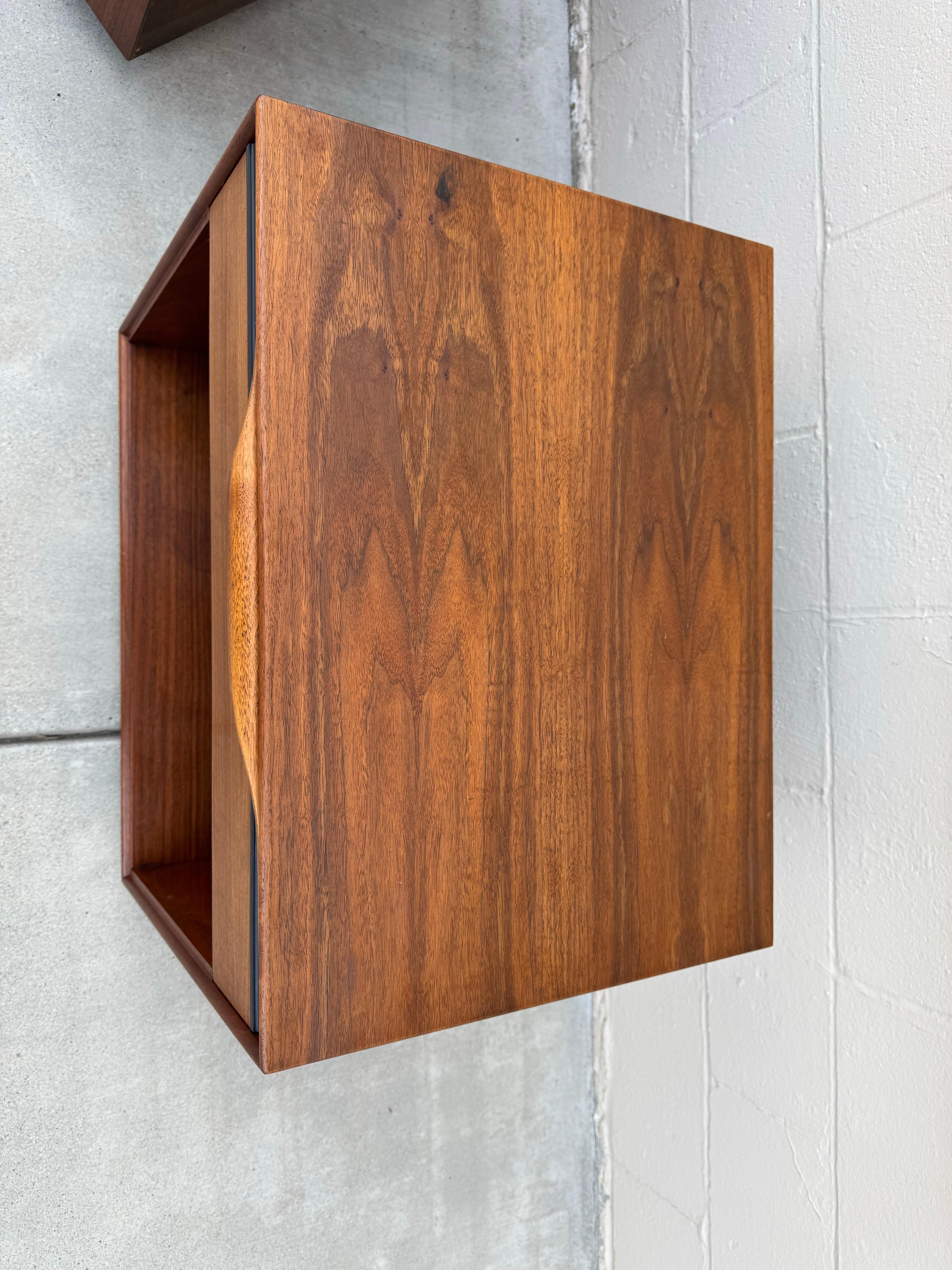 Mid-Century Modern Glenn Of California Night Stands Designed By John Kapel im Angebot 6