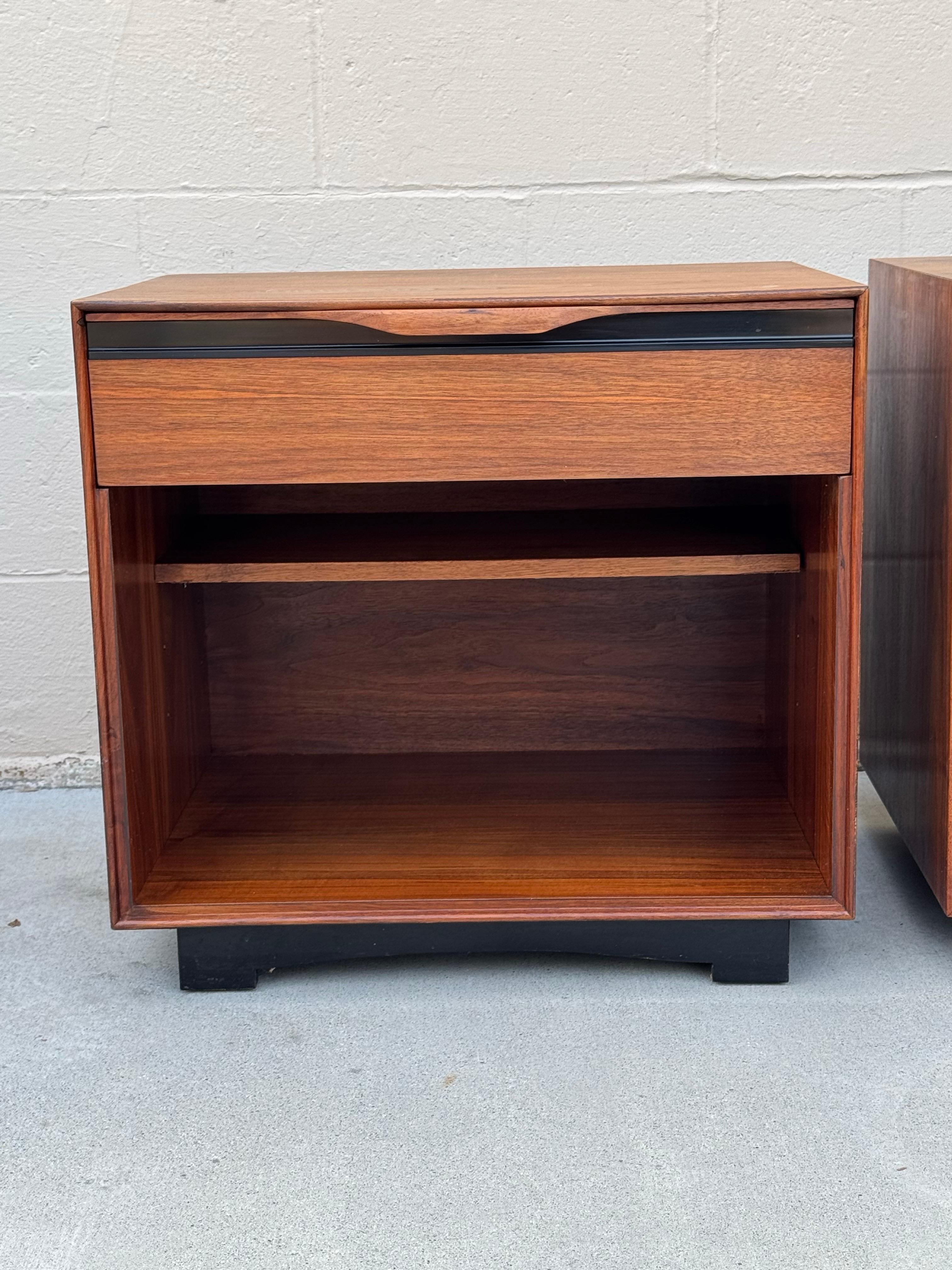 For Sale: Stunning Pair of Mid-Century Modern Nightstands by John Kapel for Glenn of California

Up for grabs is a gorgeous pair of vintage nightstands designed by the iconic John Kapel and produced by Glenn of California. These pieces embody the