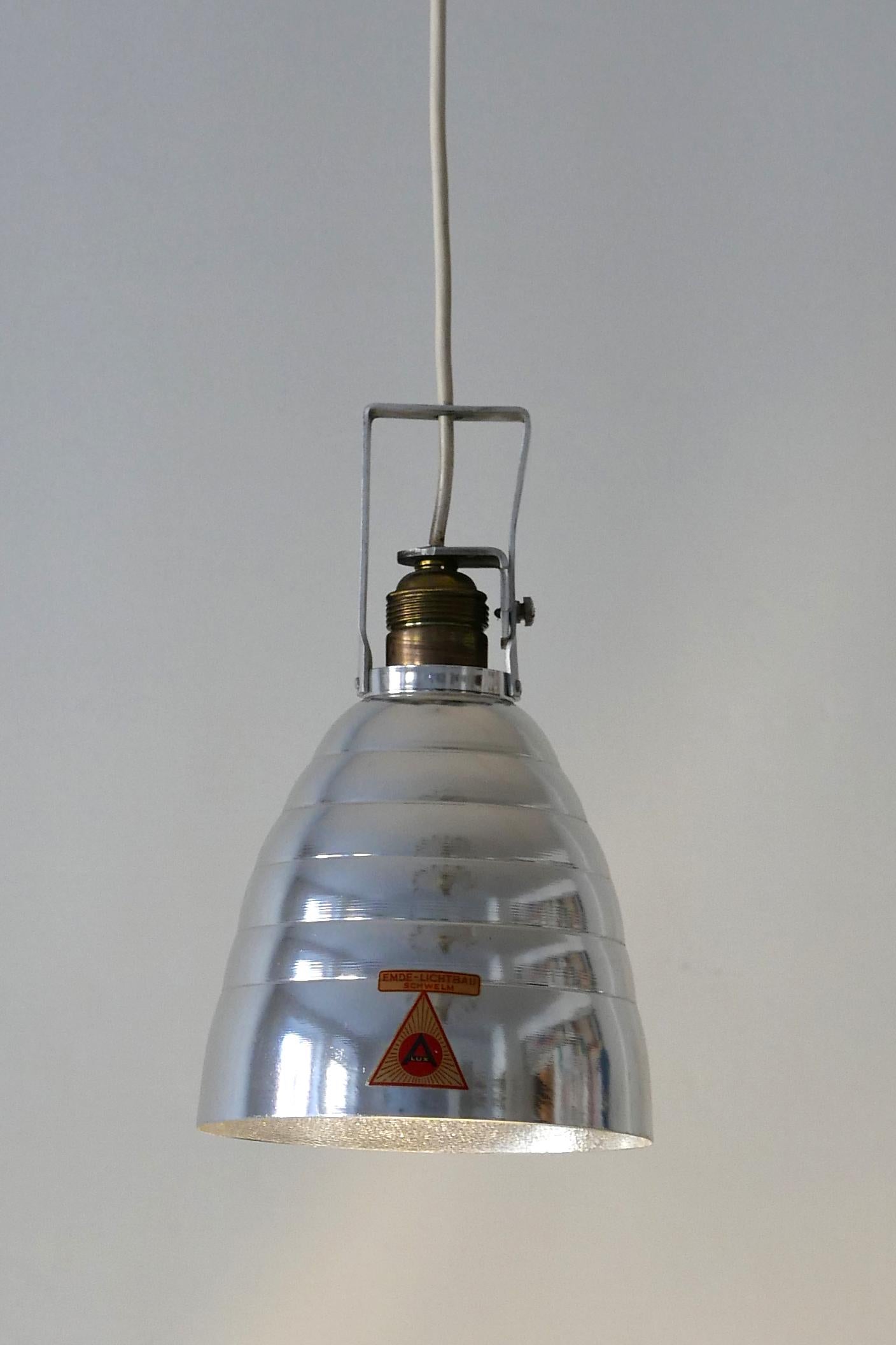 Milieu du XXe siècle Plafonniers ou lampes suspendues modernes et brillants du milieu du siècle par Alux, Allemagne en vente