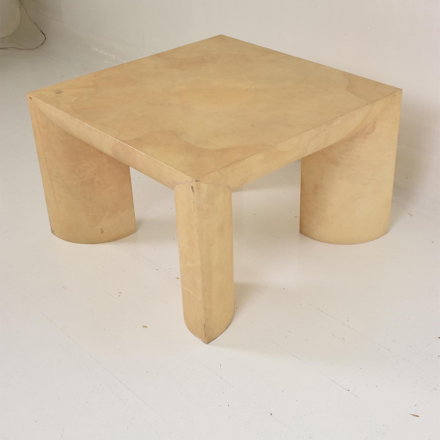 For your consideration, Mid-Century Modern goatskin coffee table, style of Karl Springer.
Dimensions: 19 3/4