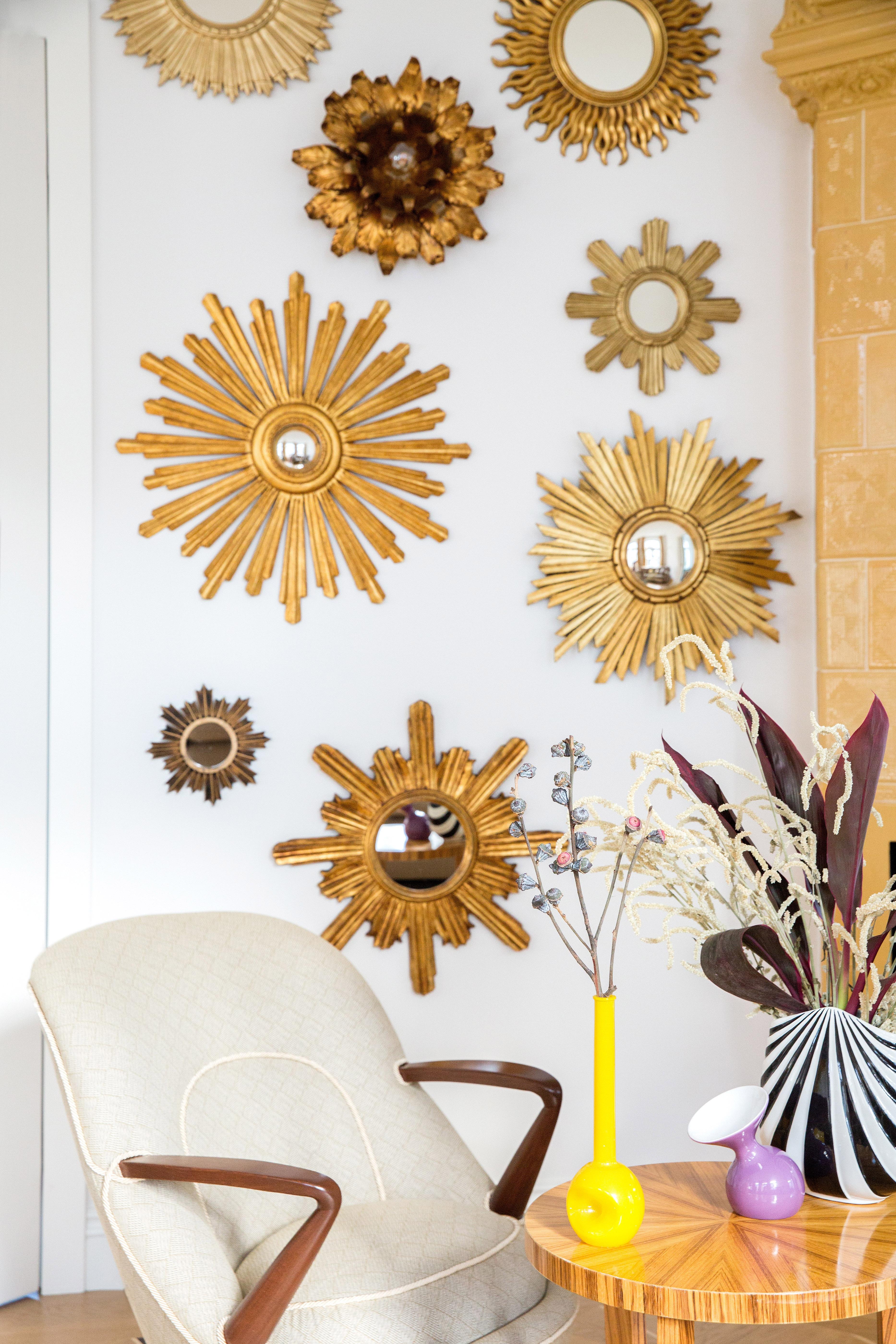 Vintage mirror in a golden decorative sun-shaped frame from Italy. The frame is made of plastic. Good original condition, the mirror has minimal flaws. All is shown on pictures. Beautiful piece for every interior! Absolutely unique. Only one piece