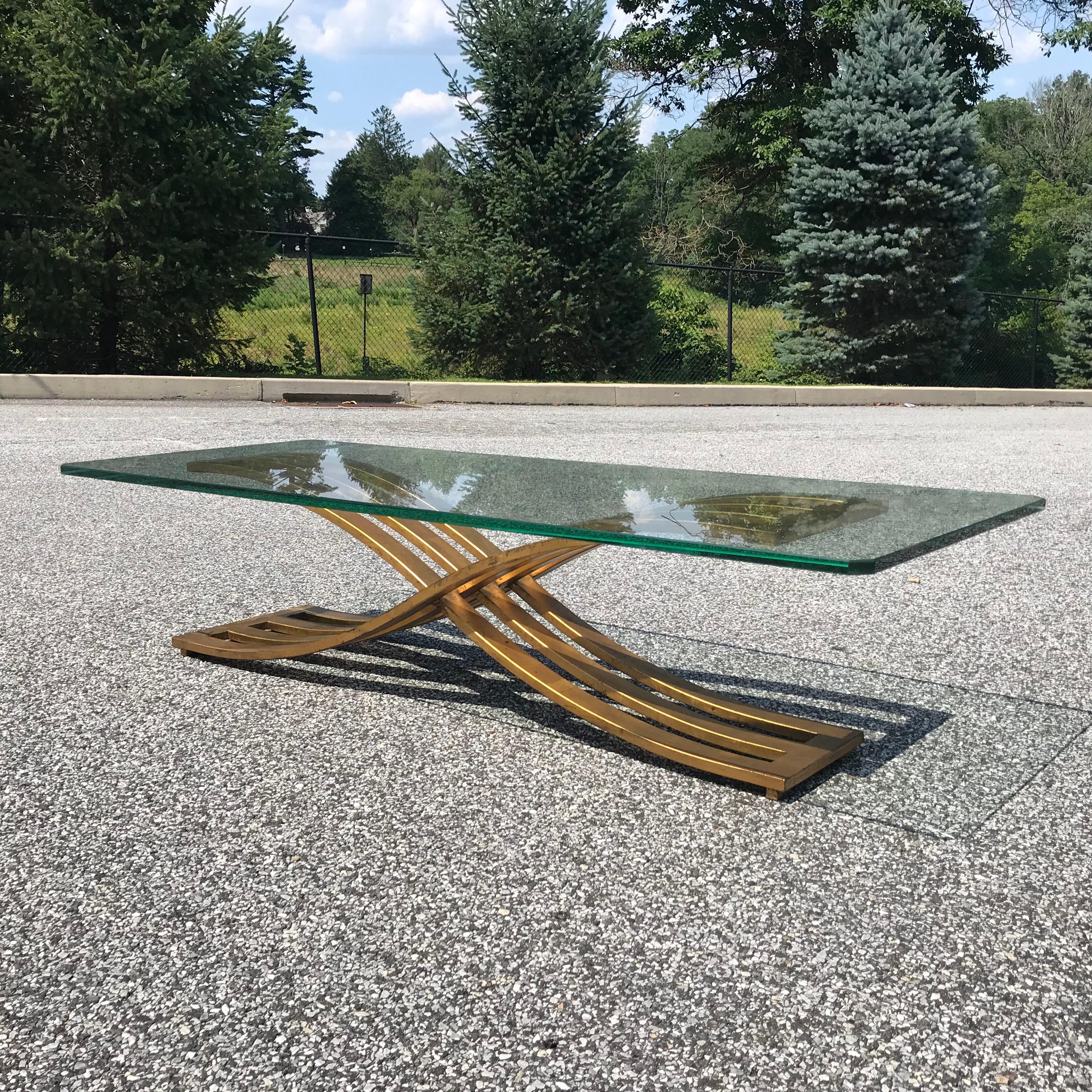 Hollywood Regency Mid-Century Modern Gold Leaf Slatted Woven Steel X Base Glass Coffee Table
