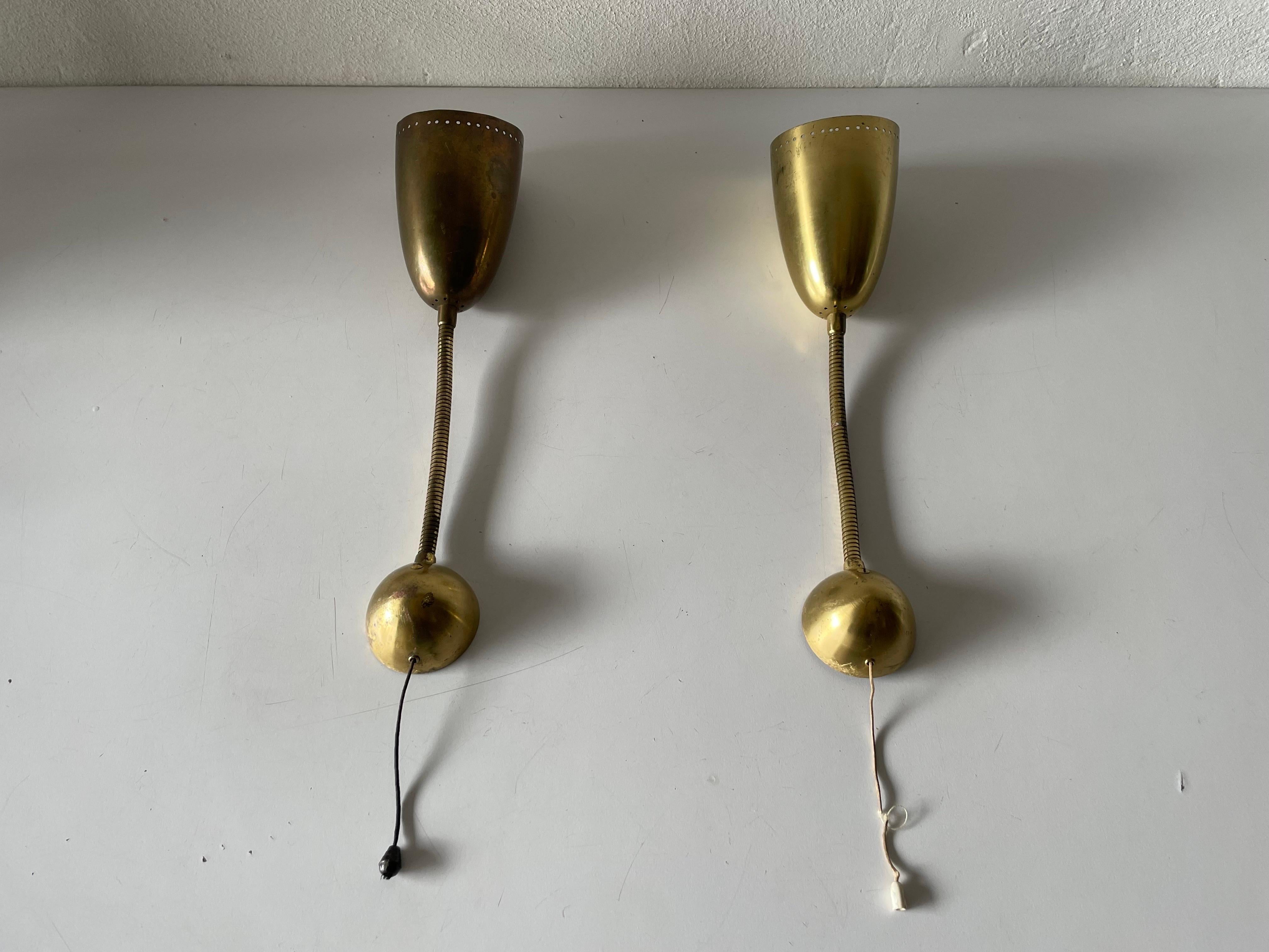 Mid-Century Modern Gold Metal Pair of Sconces, 1950s, Germany In Good Condition In Hagenbach, DE