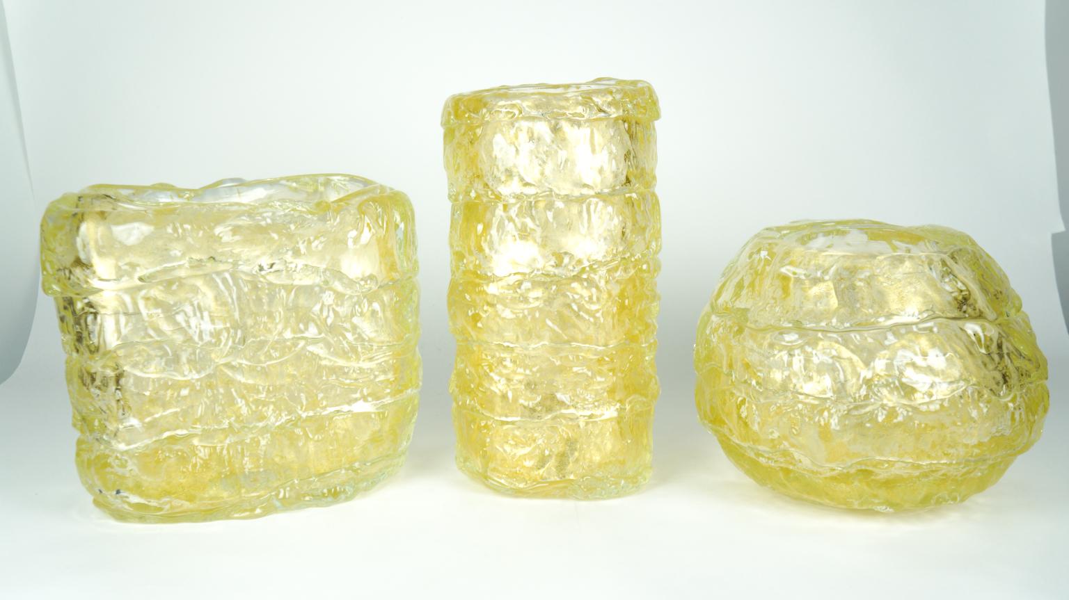 Hand-Crafted Mid-Century Modern Gold Murano Glass Vases Italian Style, 1998s For Sale