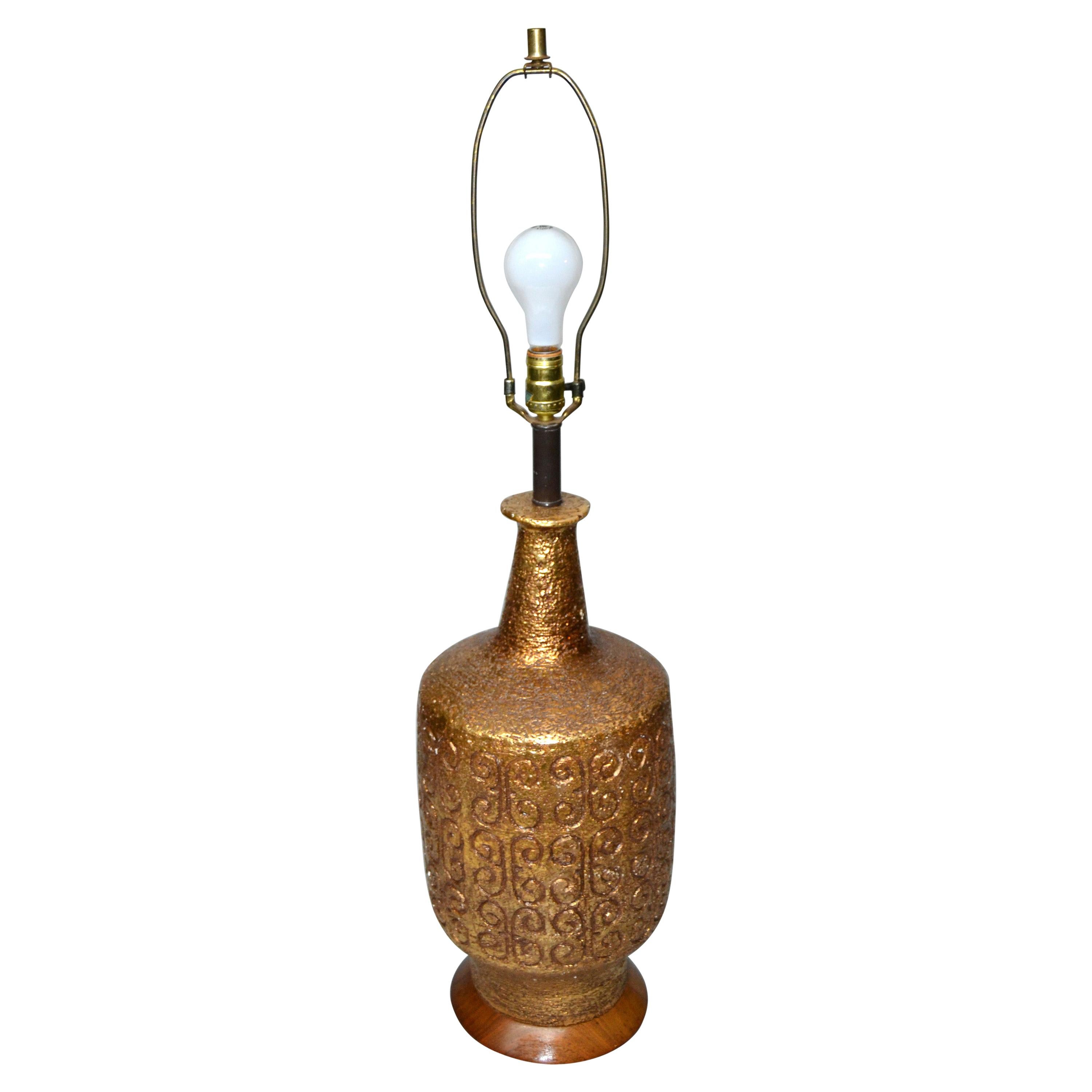 Mid-Century Modern Golden Greek Key Pattern Ceramic Table Lamp Wood Walnut Base 