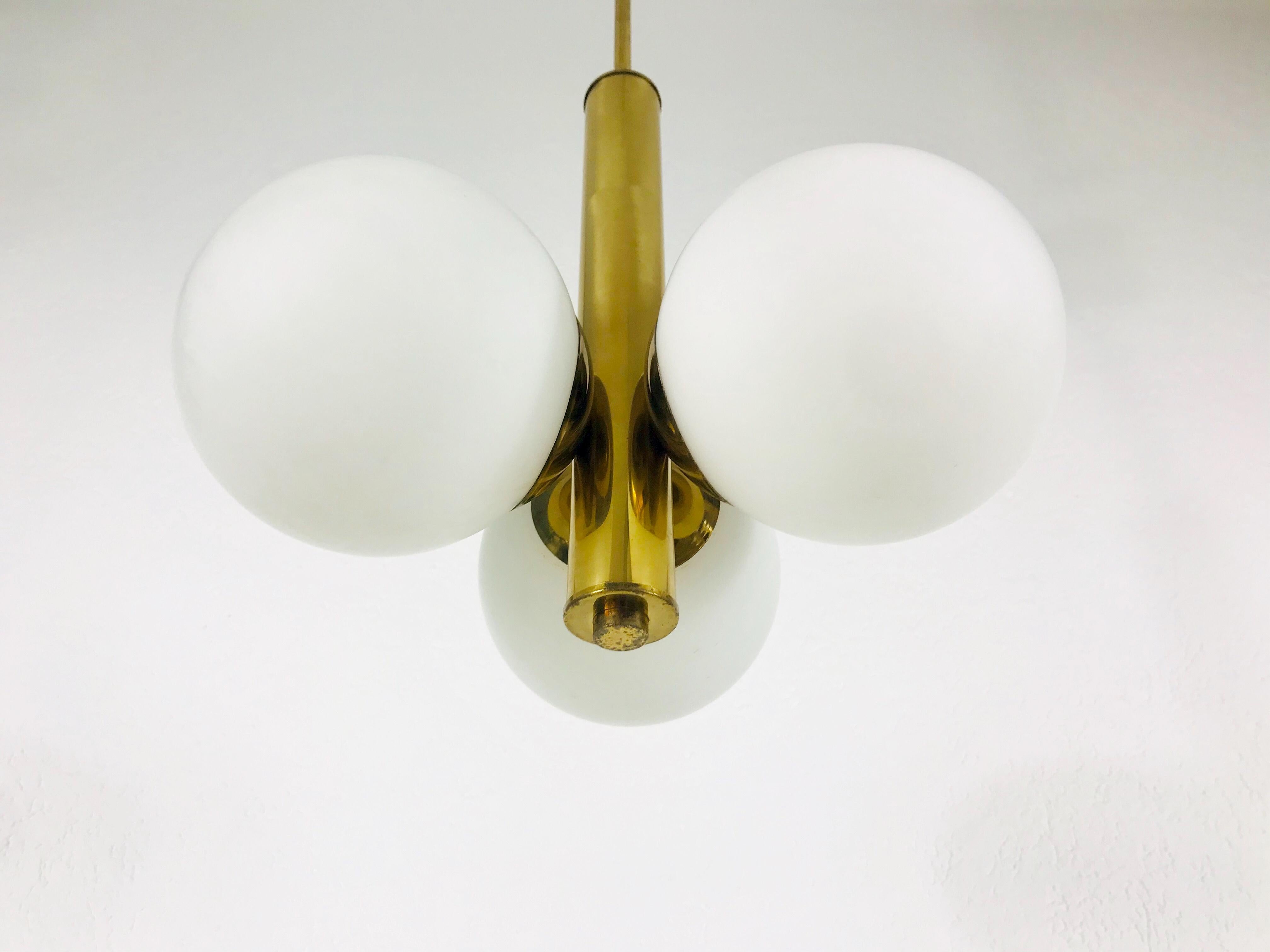 Mid-Century Modern Golden Kaiser 3-Arm Space Age Chandelier, 1960s, Germany For Sale 2
