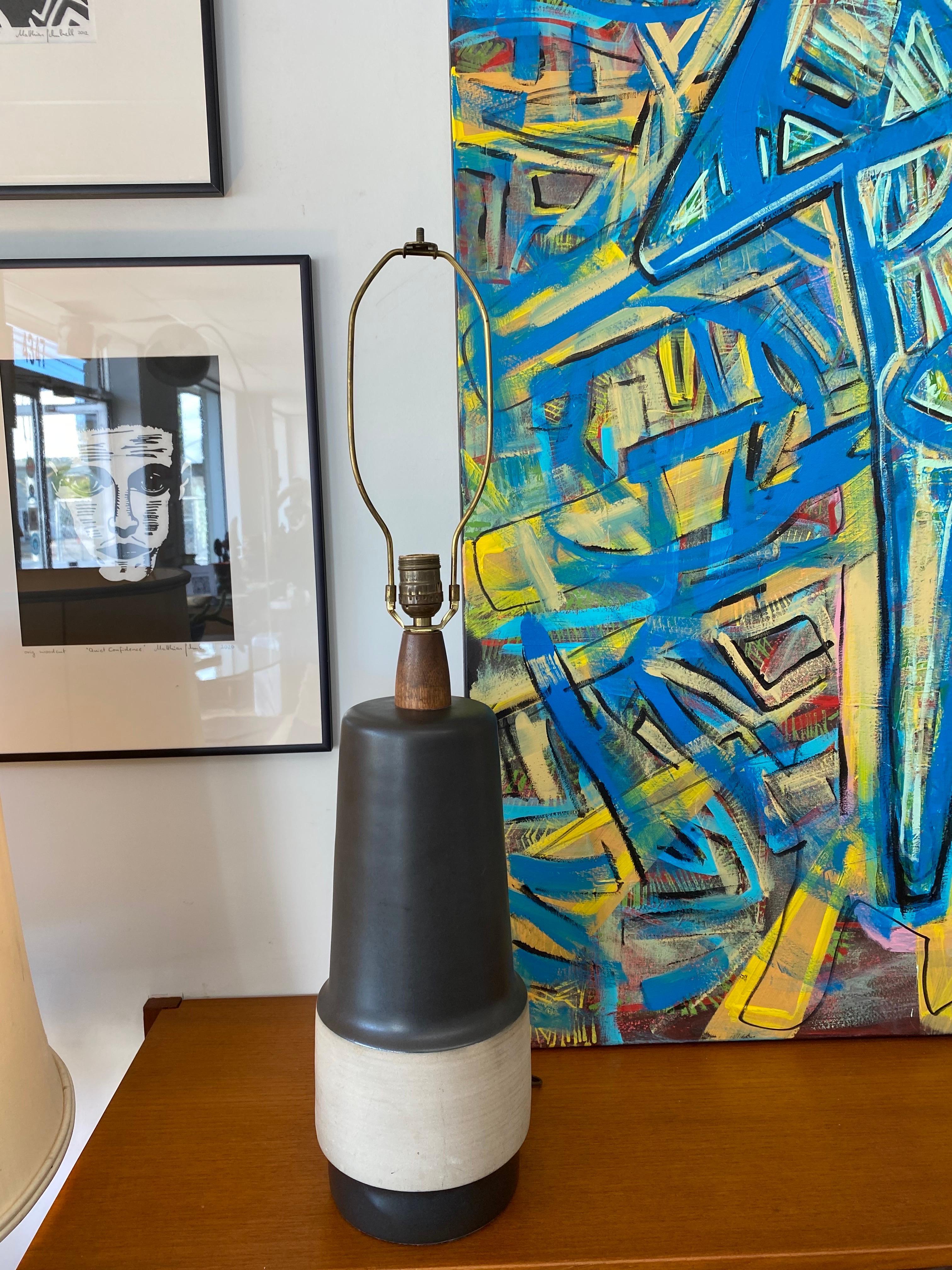 Mid-Century Modern Gordon & Jane Martz Ceramic Table Lamp 2