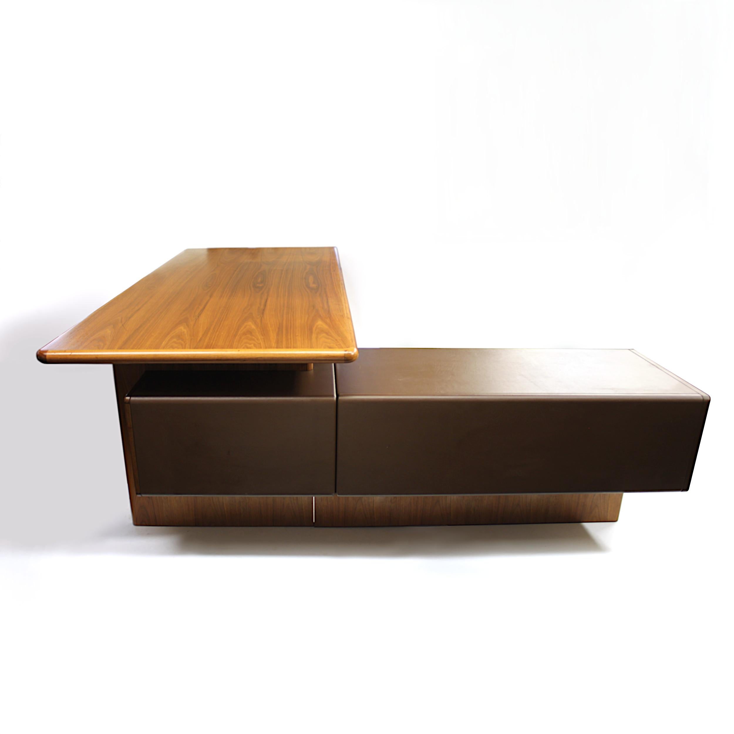 English Mid-Century Modern GR90 L-Shaped Executive Desk by Ray Leigh for Gordon Russell