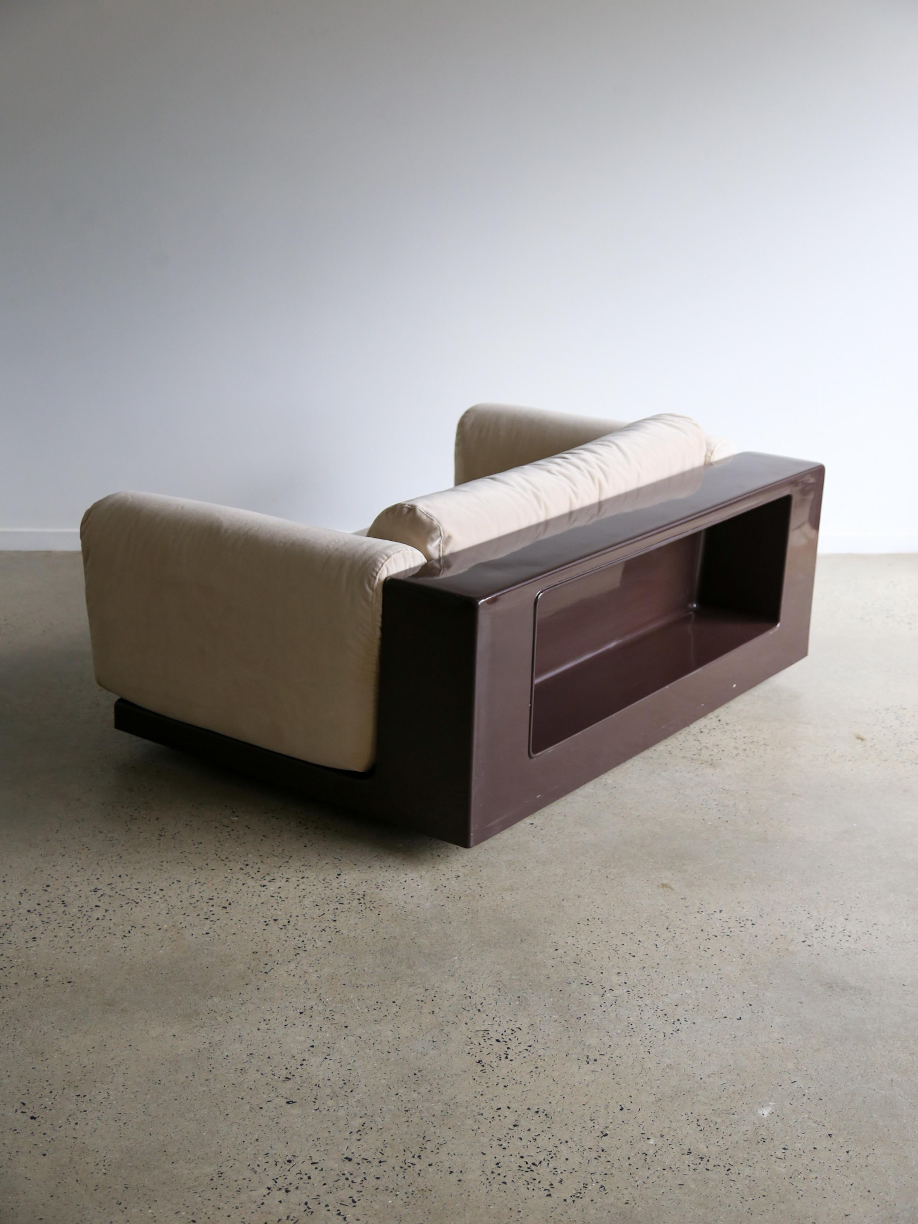 Late 20th Century Mid Century Modern Gradual Sofa with Brown Base by Cini Boeri for Knoll For Sale