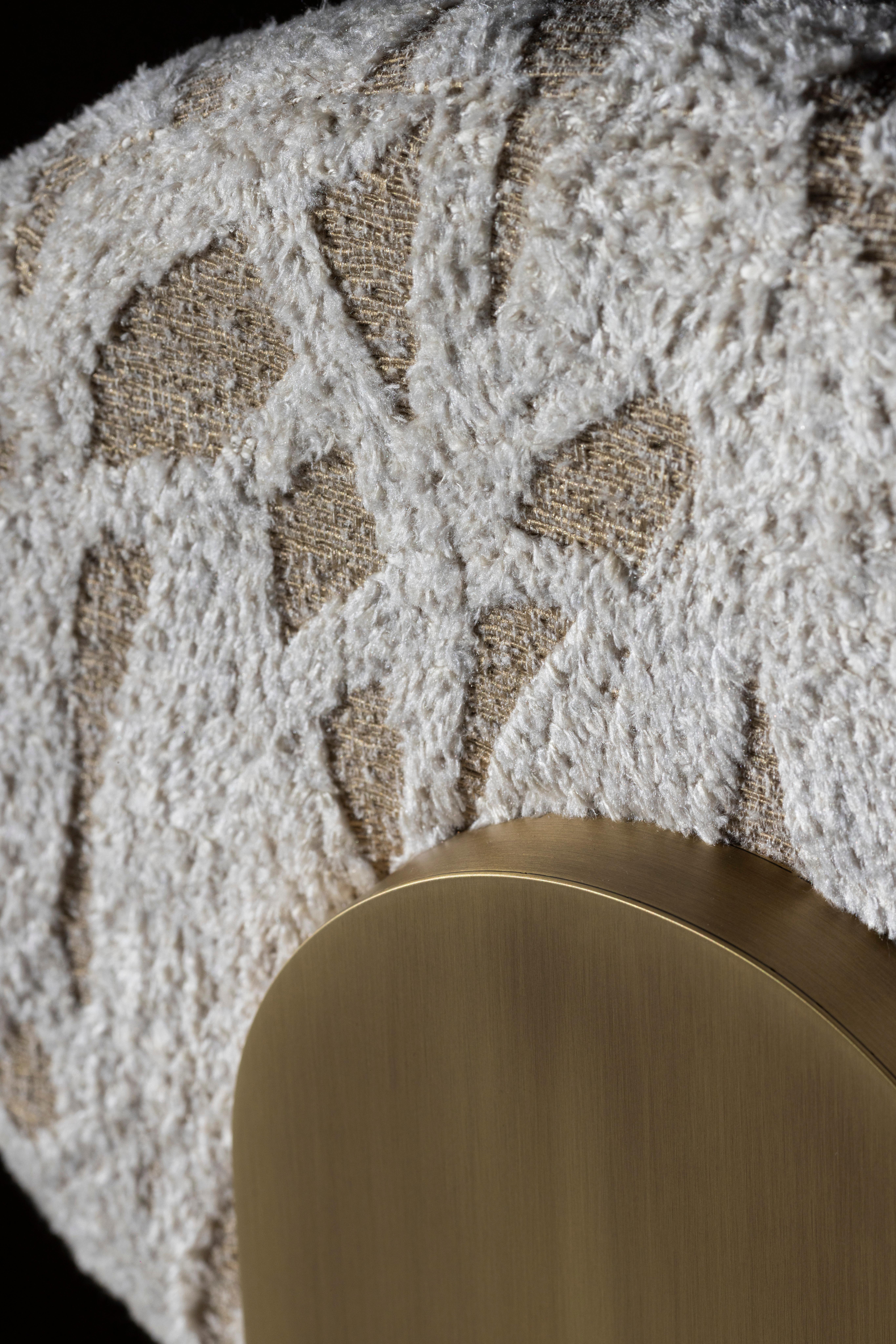 Poltrone moderne di metà secolo, girevoli, ottone, Dedar Jacquard, Greenapple in vendita 3